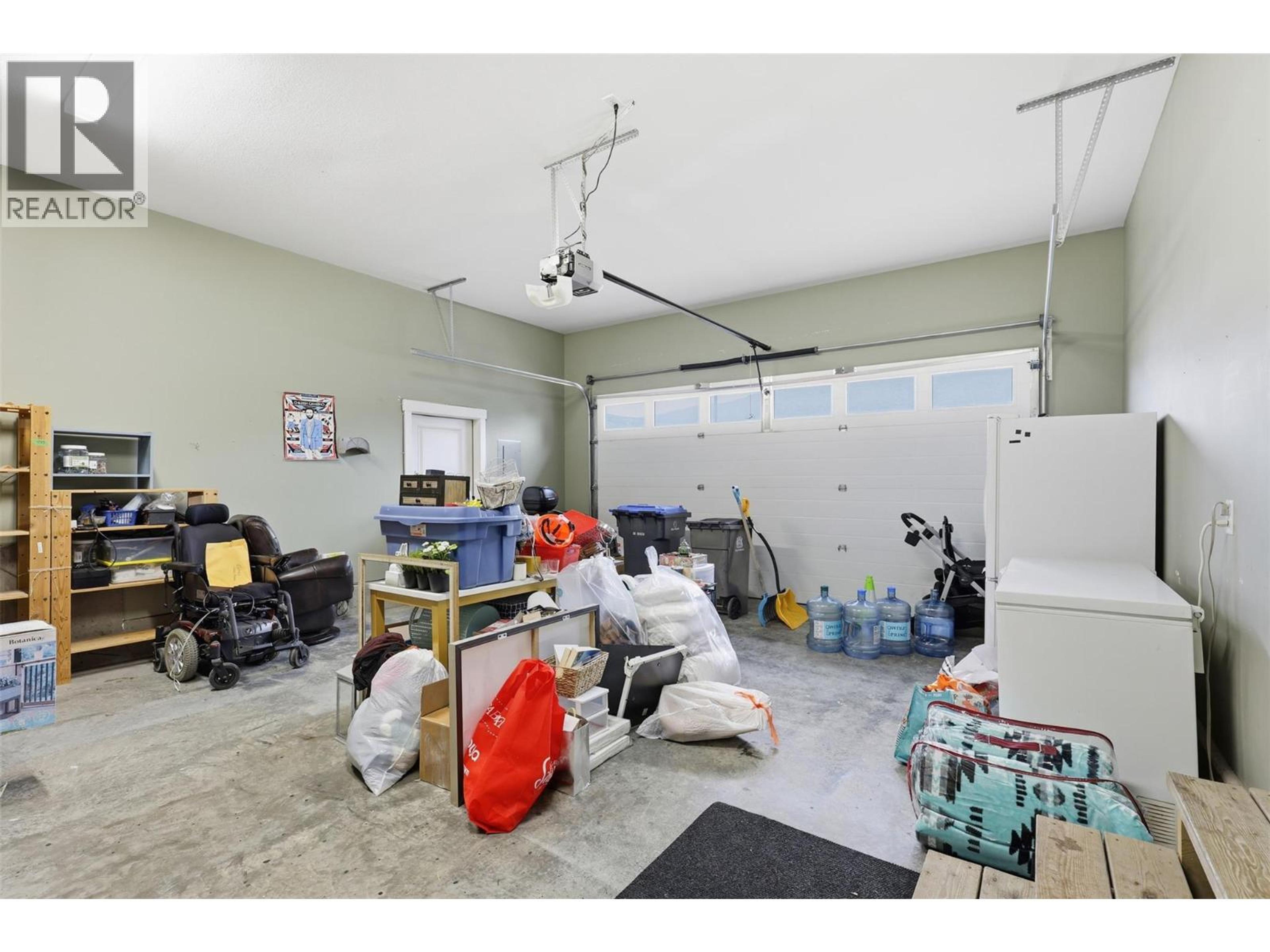 3005 MILLER COURT - 33