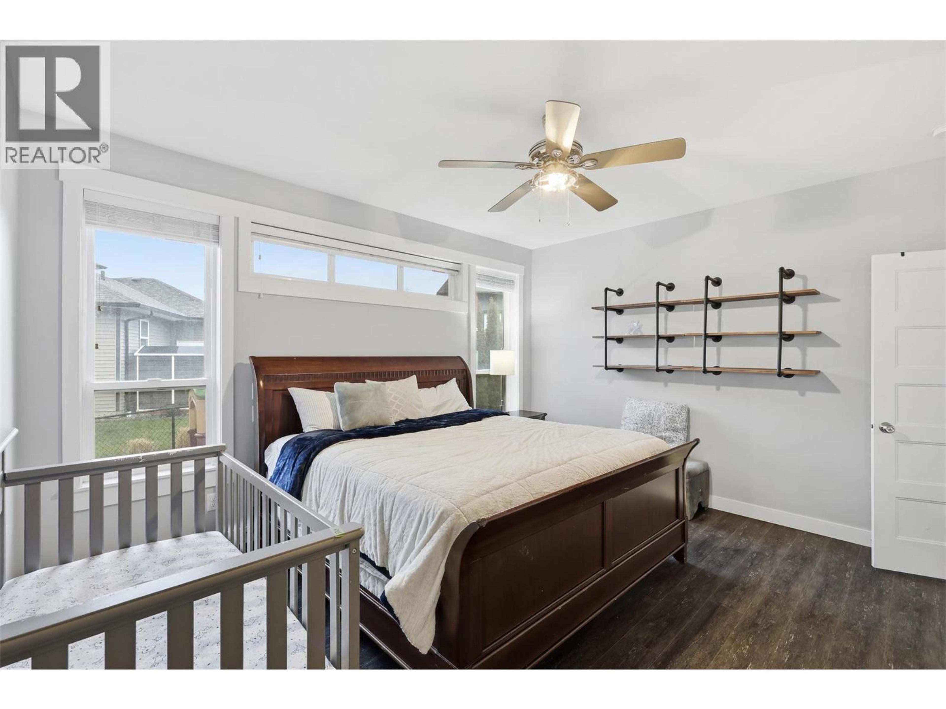 3005 MILLER COURT - 16