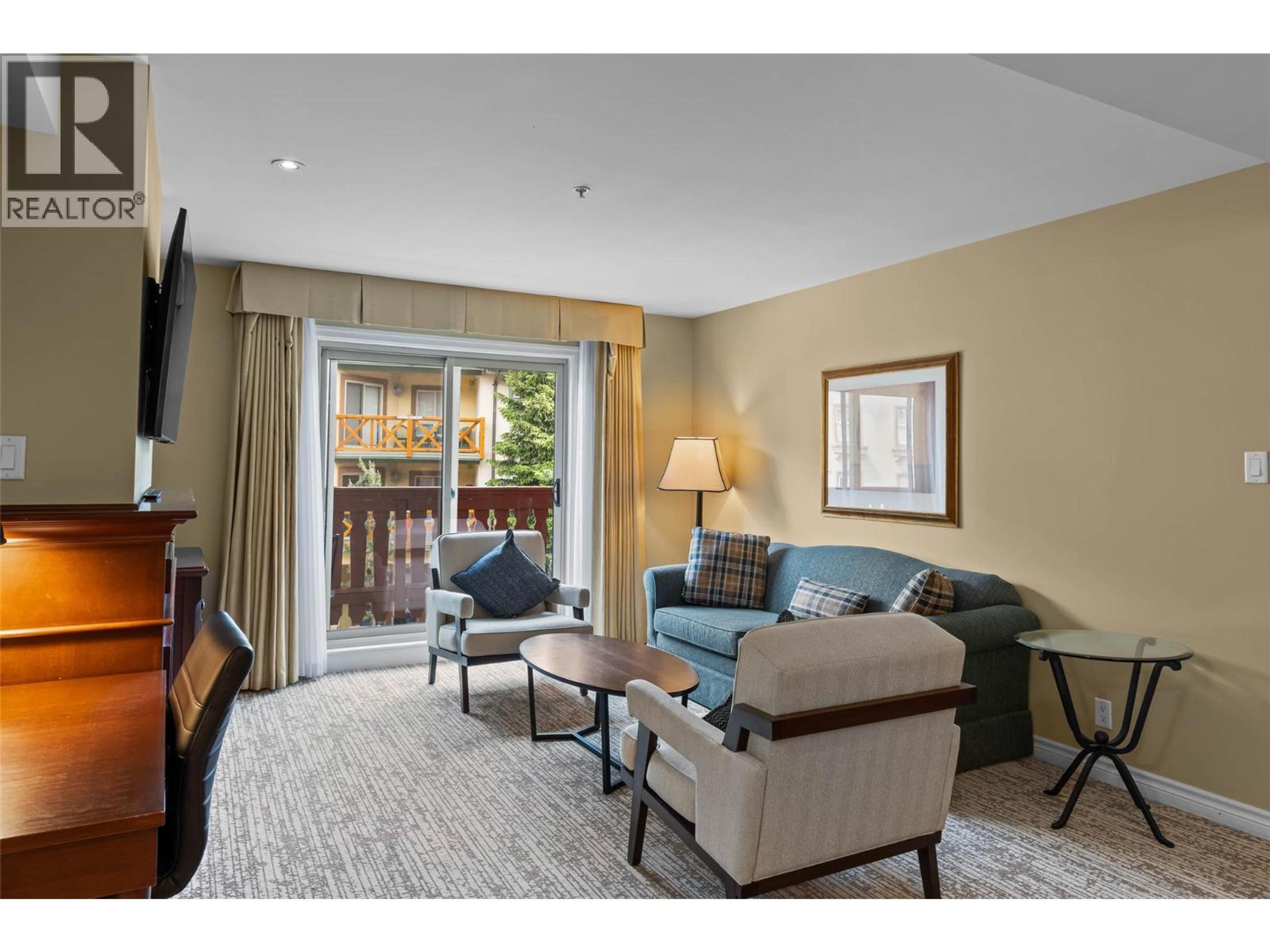 #1315C 3250 VILLAGE WAY - 4