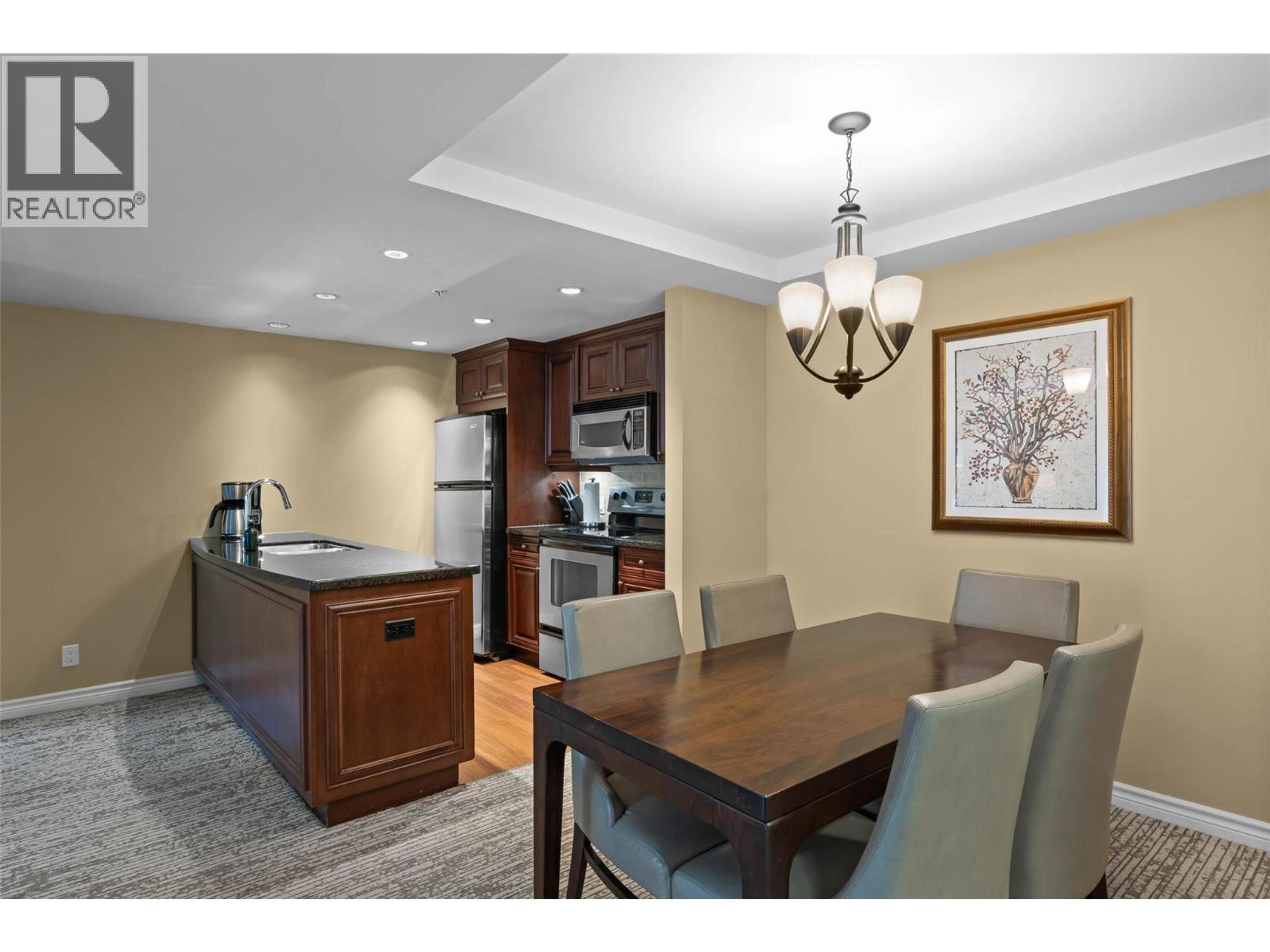 #1315C 3250 VILLAGE WAY - 12