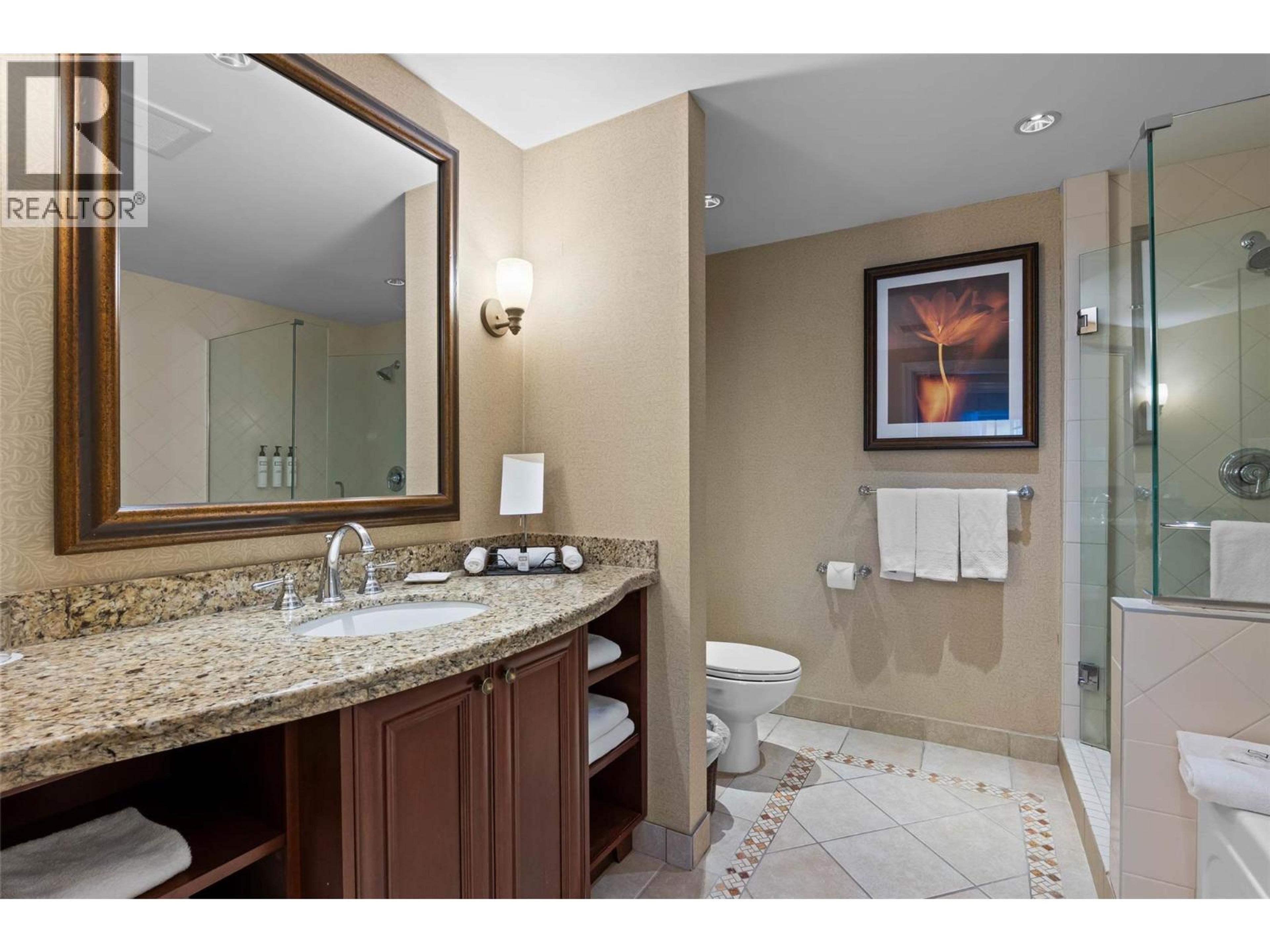 #1315C 3250 VILLAGE WAY - 16