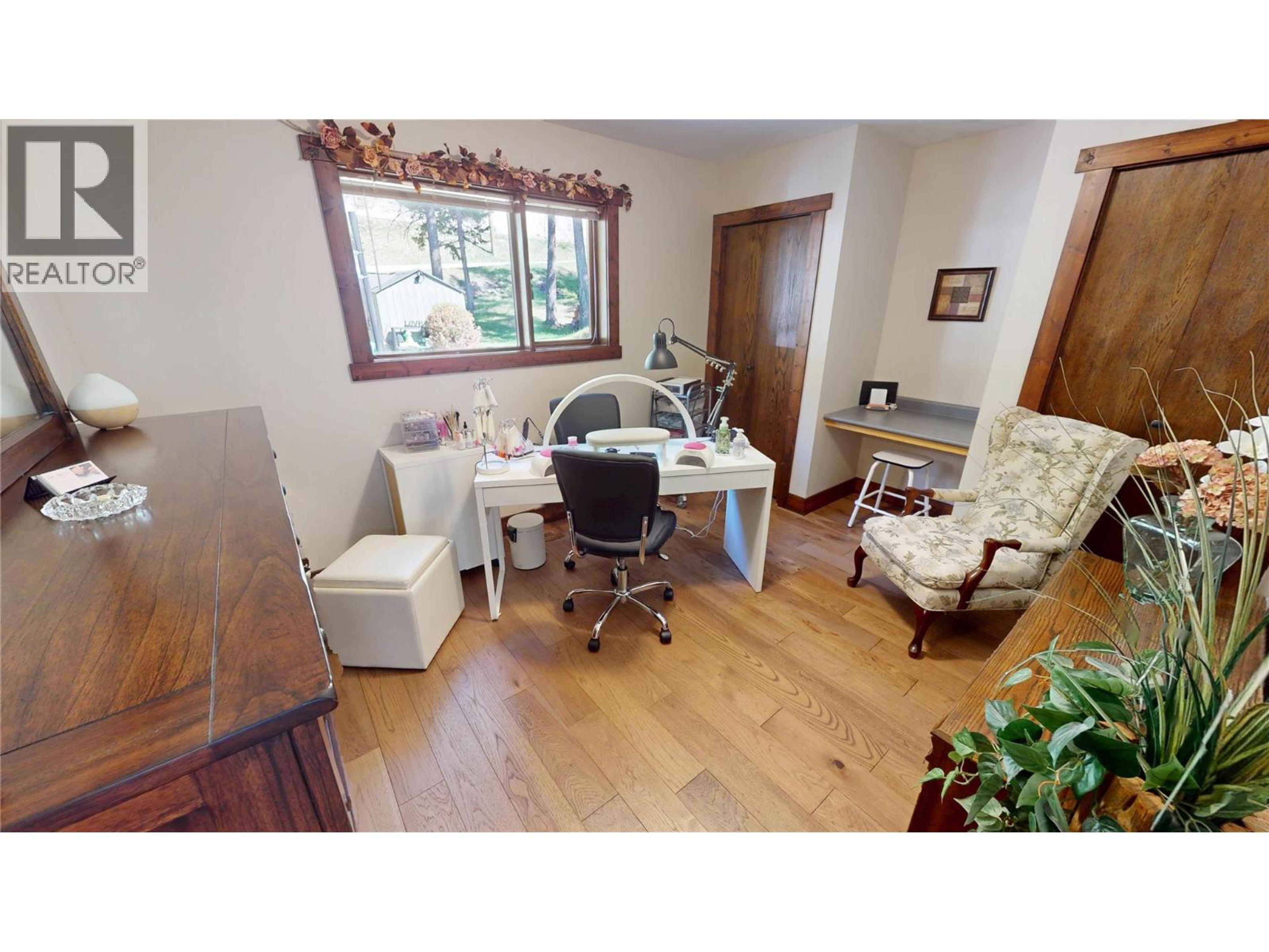 8380 RICHARDSON CRESCENT - 22