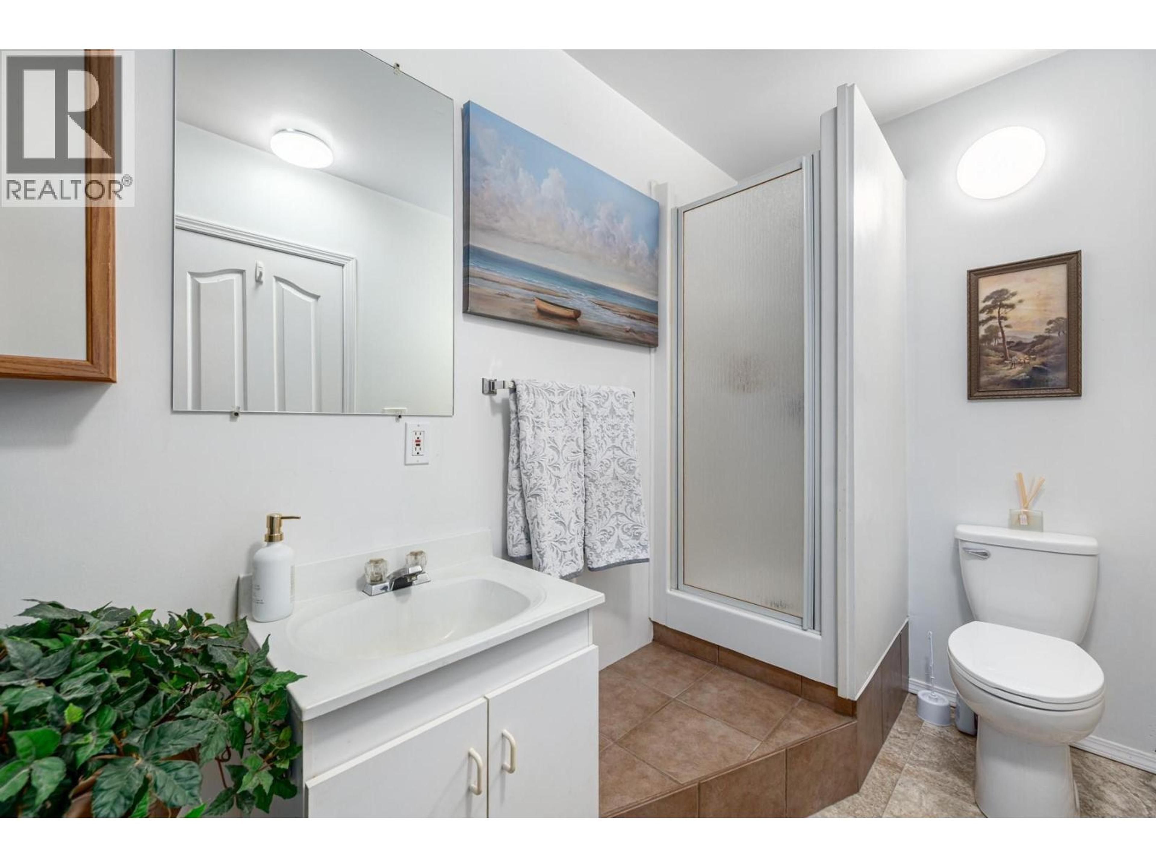 #211 825 HILL STREET - 29