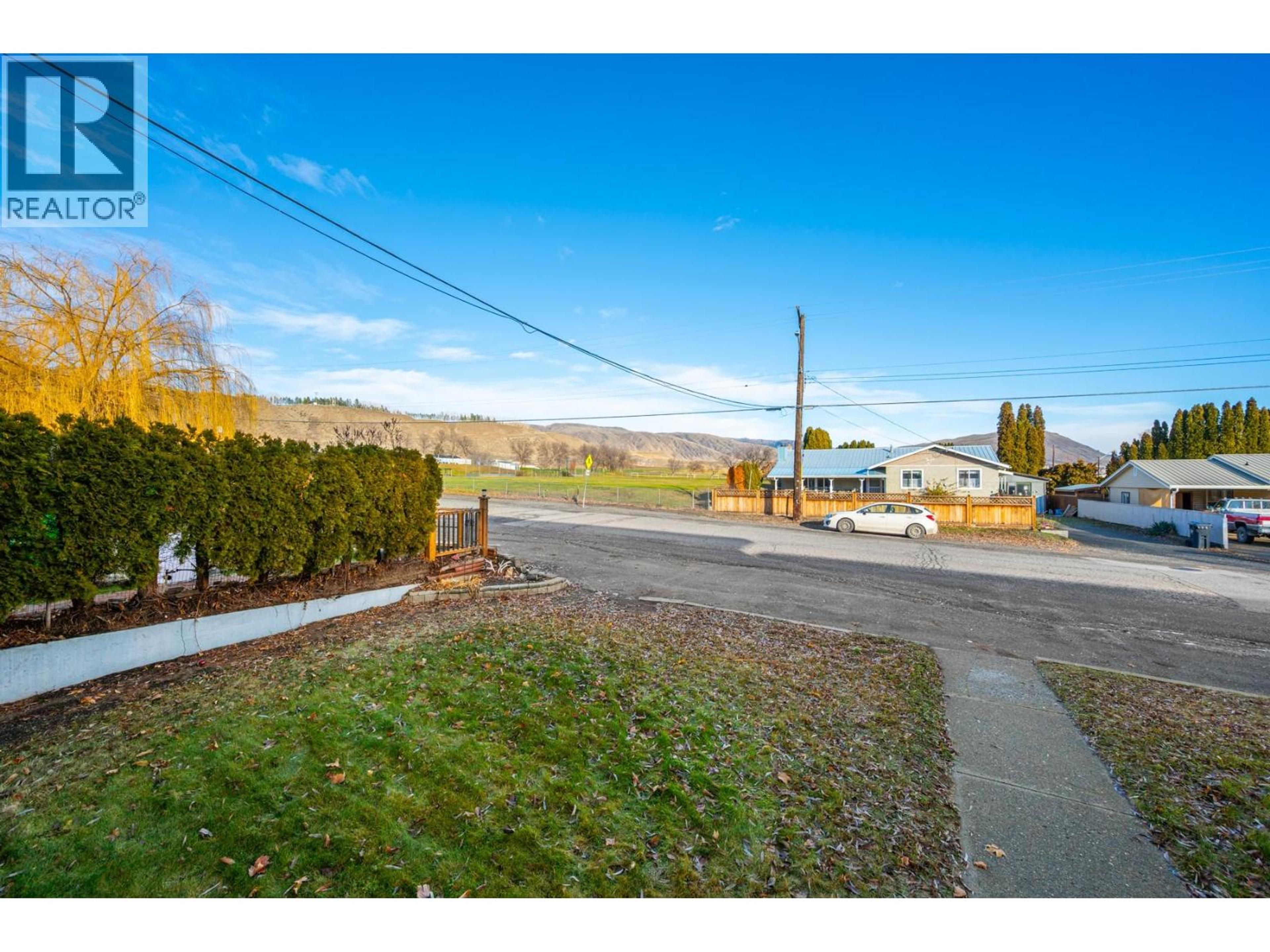 #211 825 HILL STREET - 15