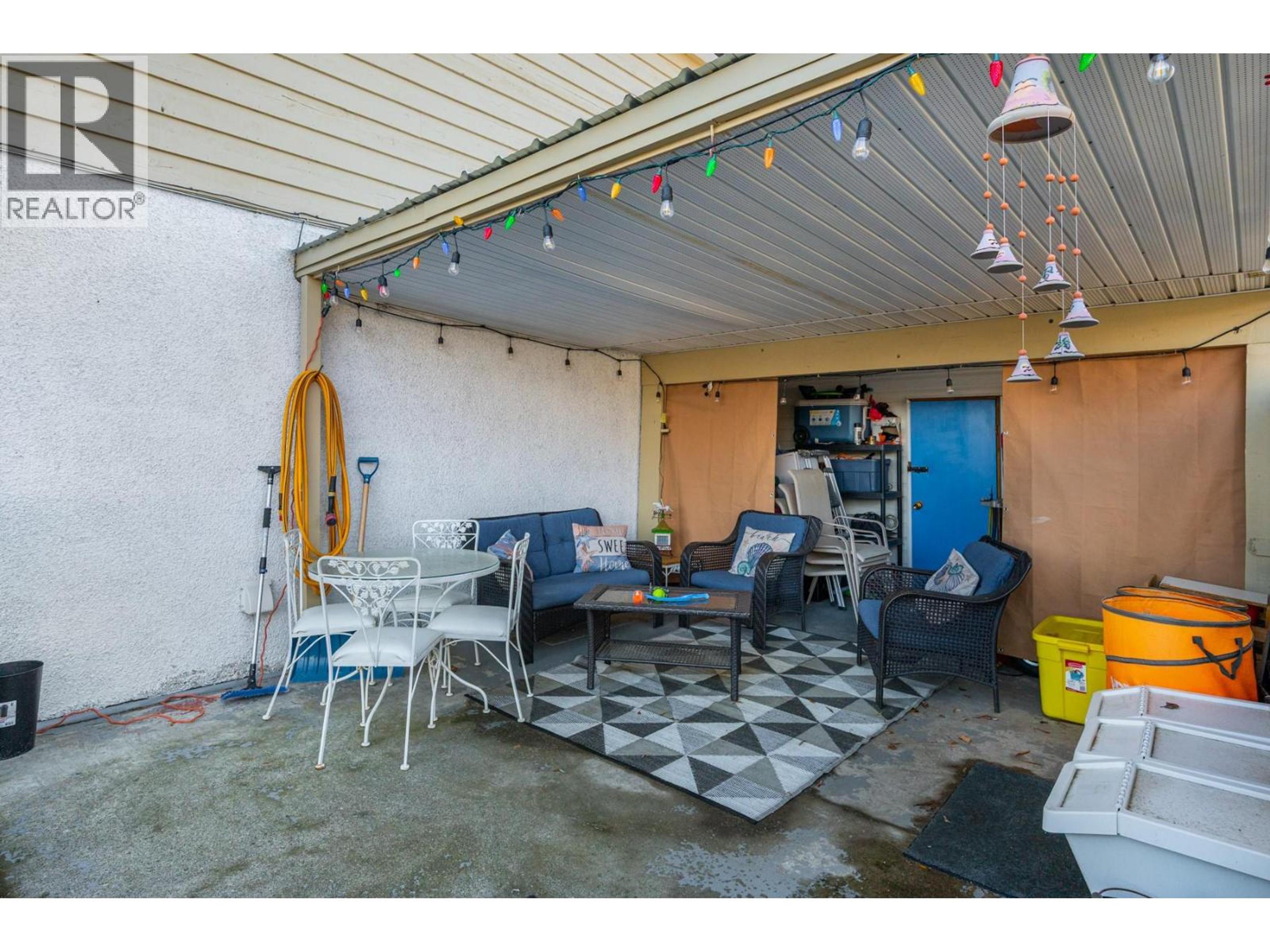 #211 825 HILL STREET - 34