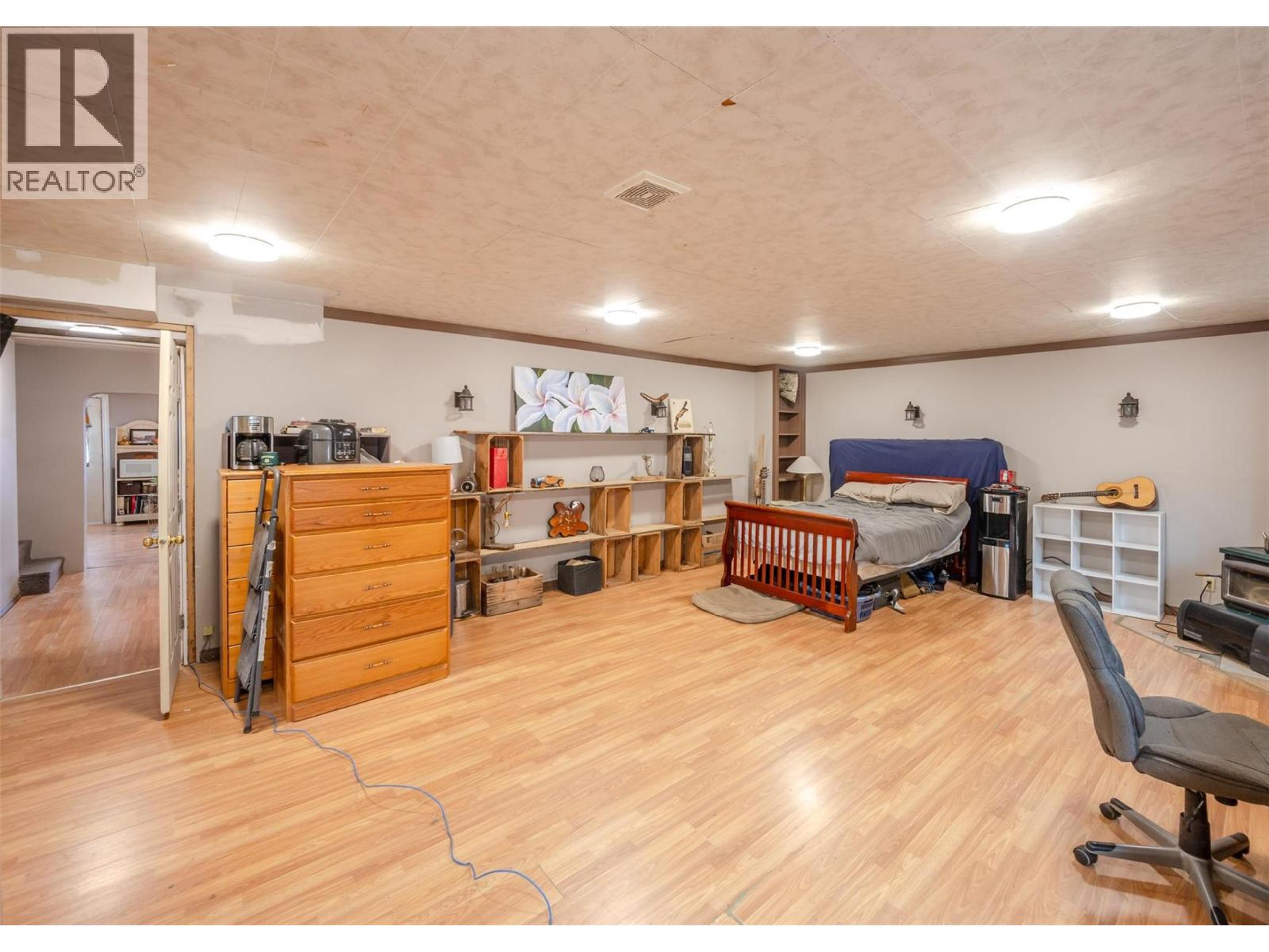 6404 SPARTAN STREET - 25