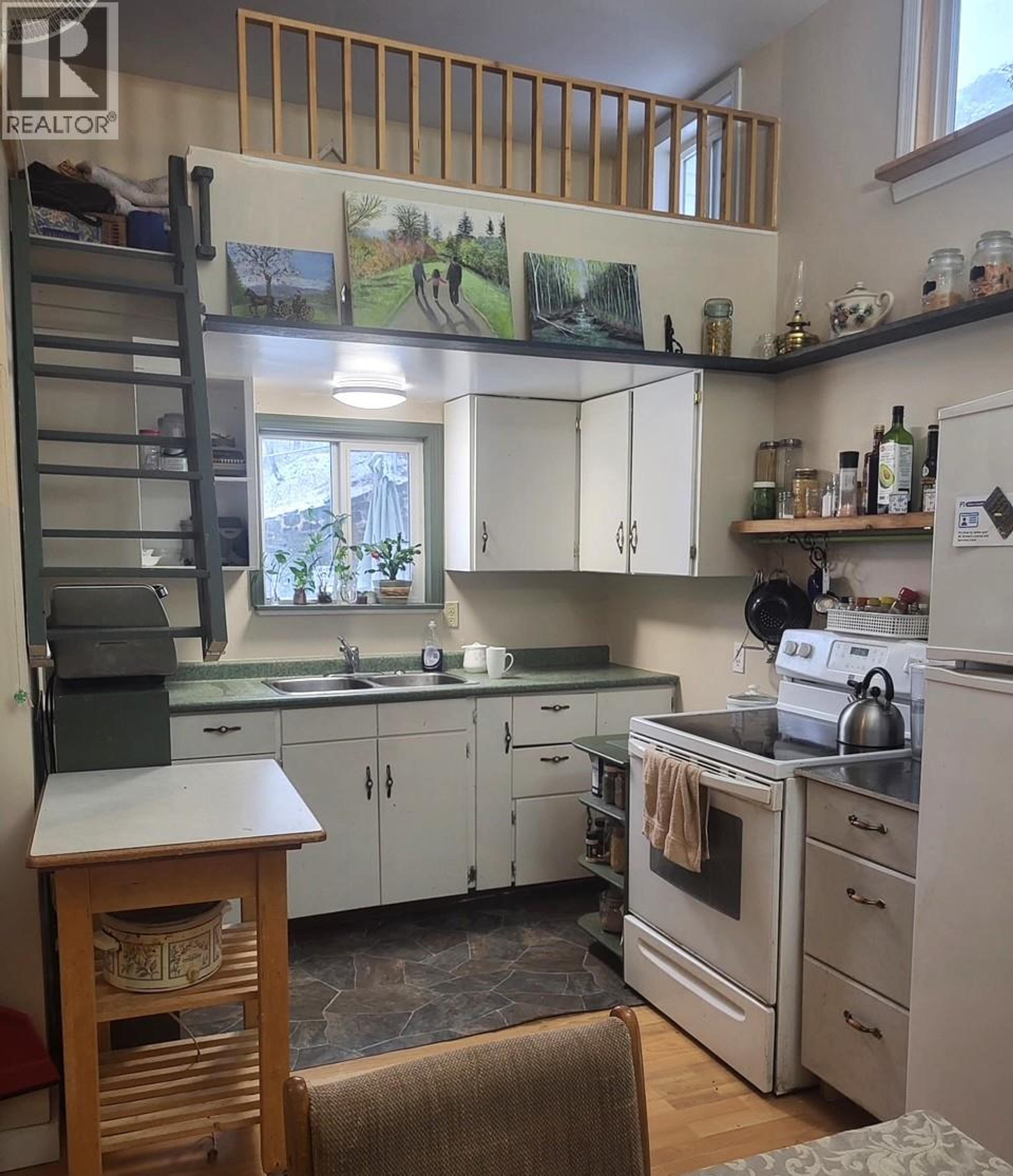 6404 SPARTAN STREET - 56