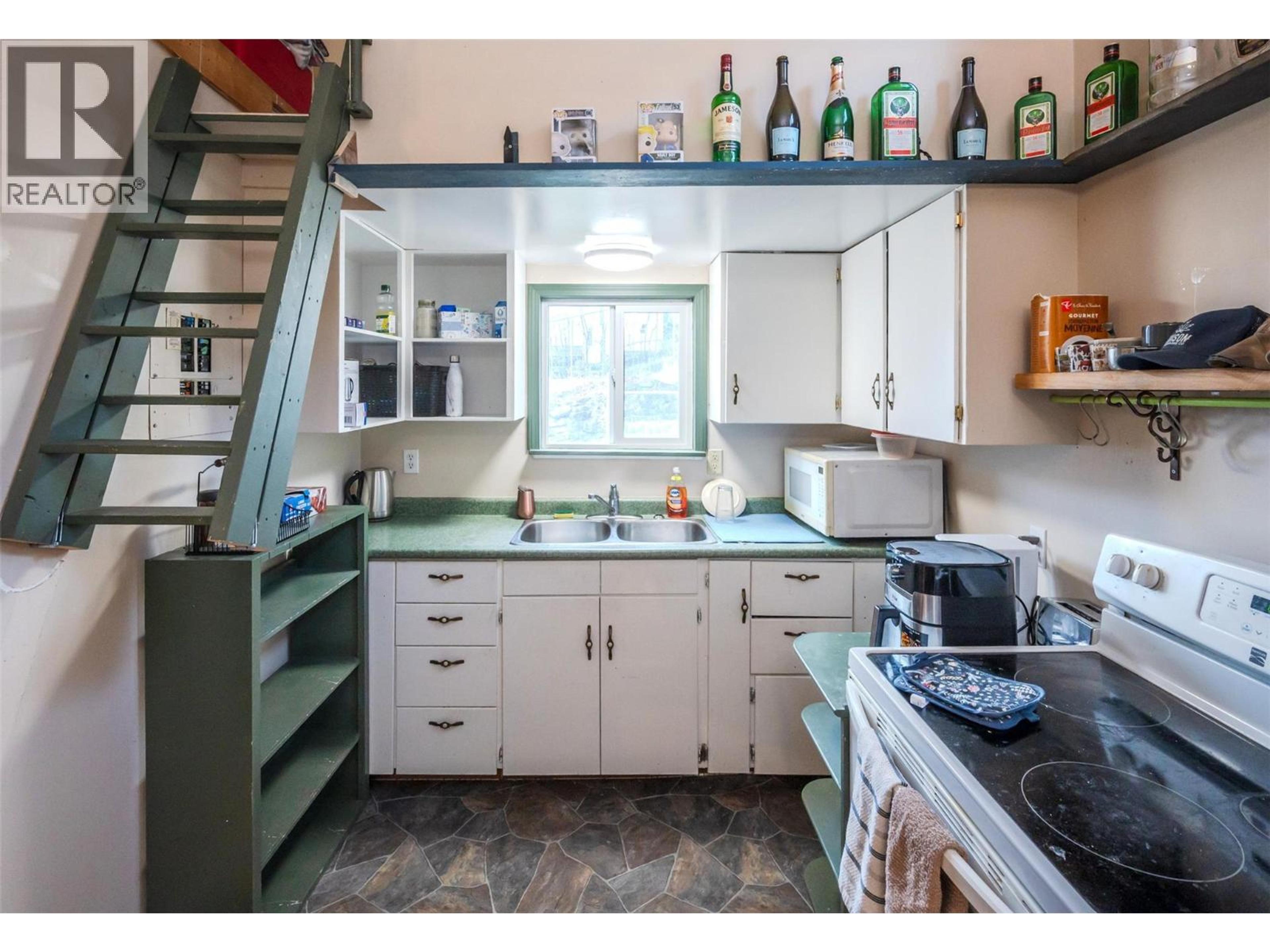 6404 SPARTAN STREET - 57