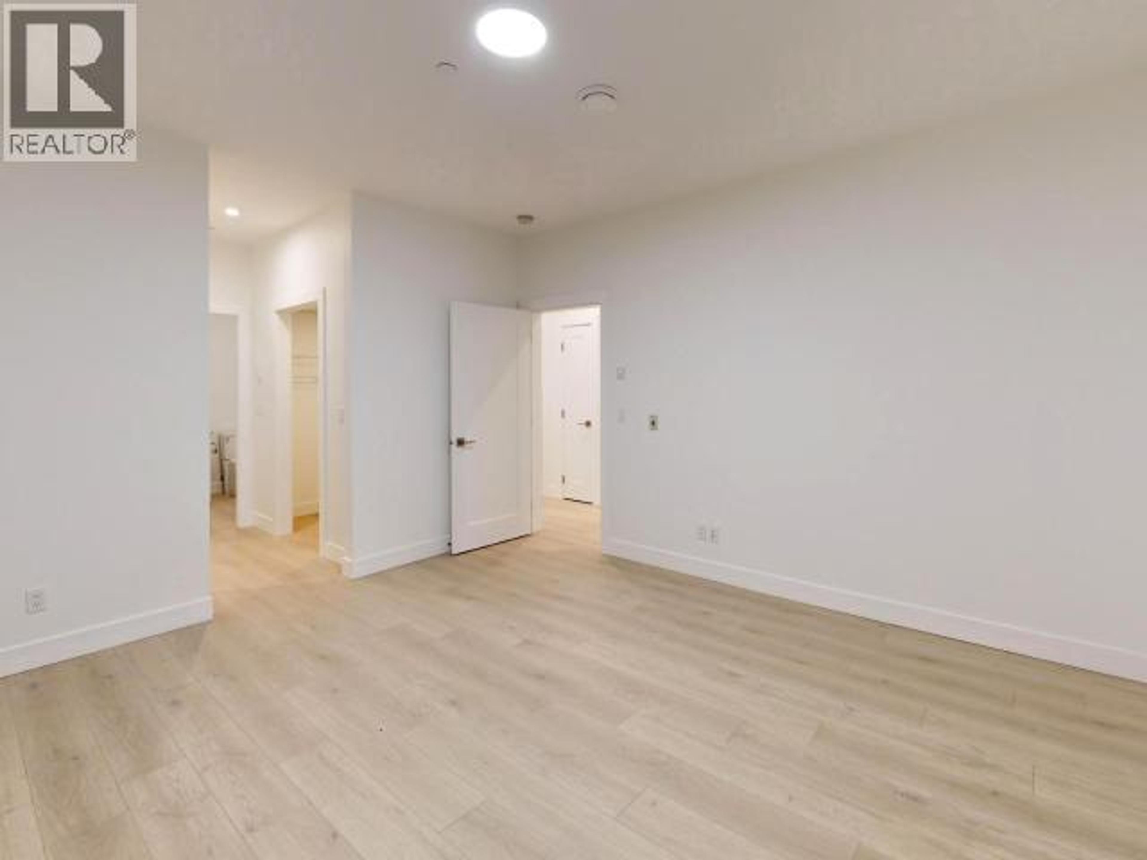 #C201 6900 BURNABY STREET - 13