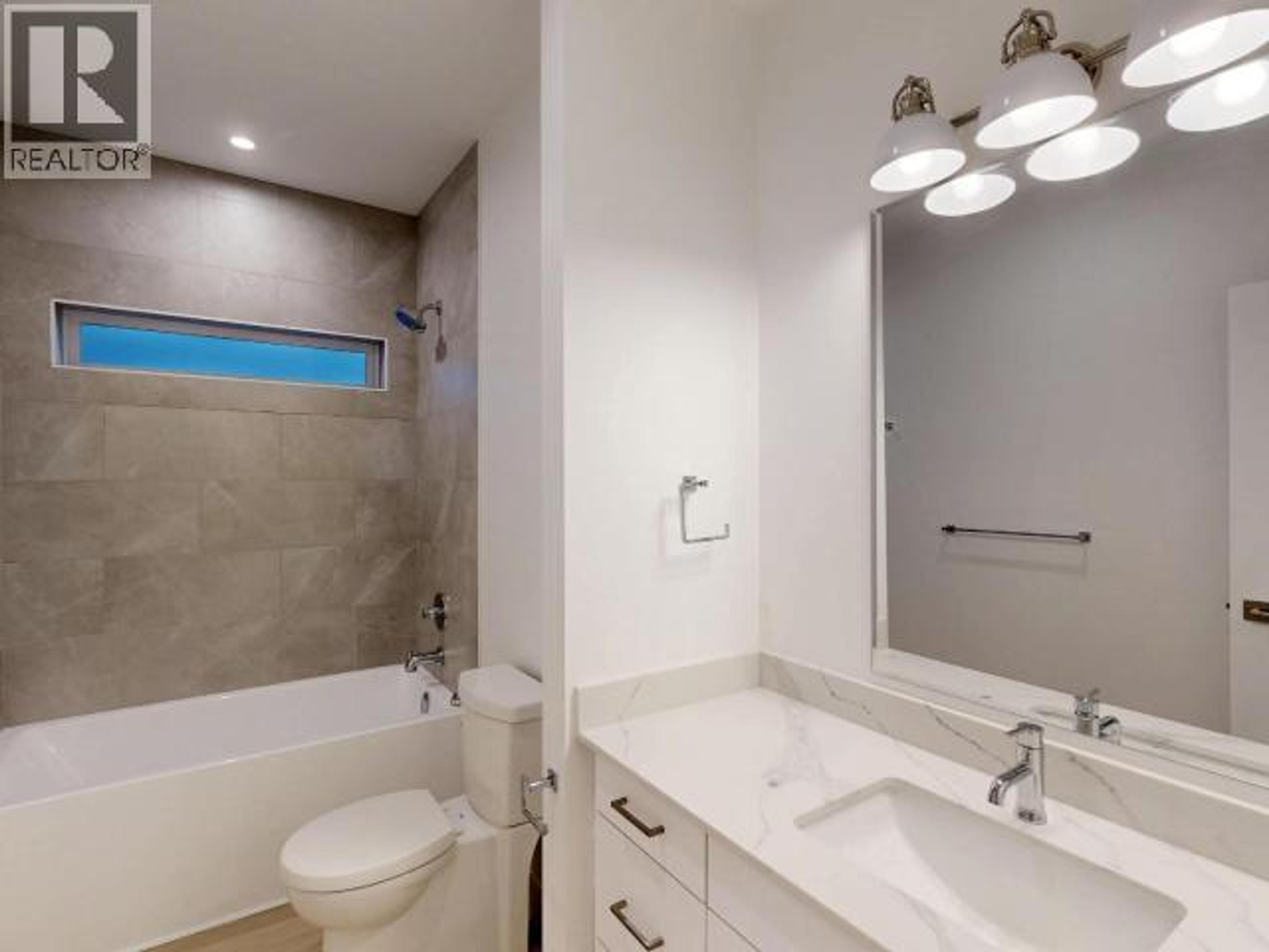 #C201 6900 BURNABY STREET - 19