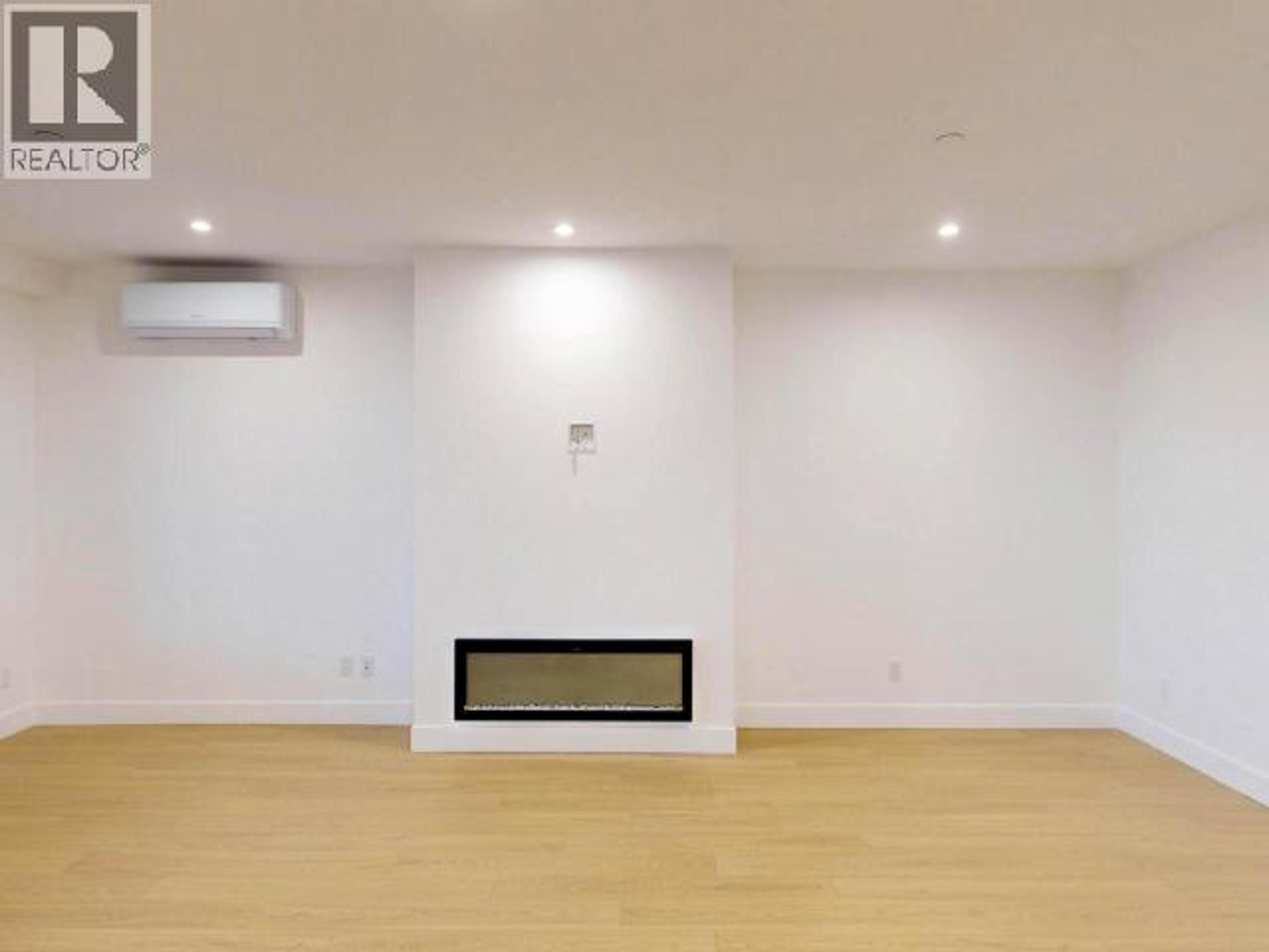 #C102 6900 BURNABY STREET - 13