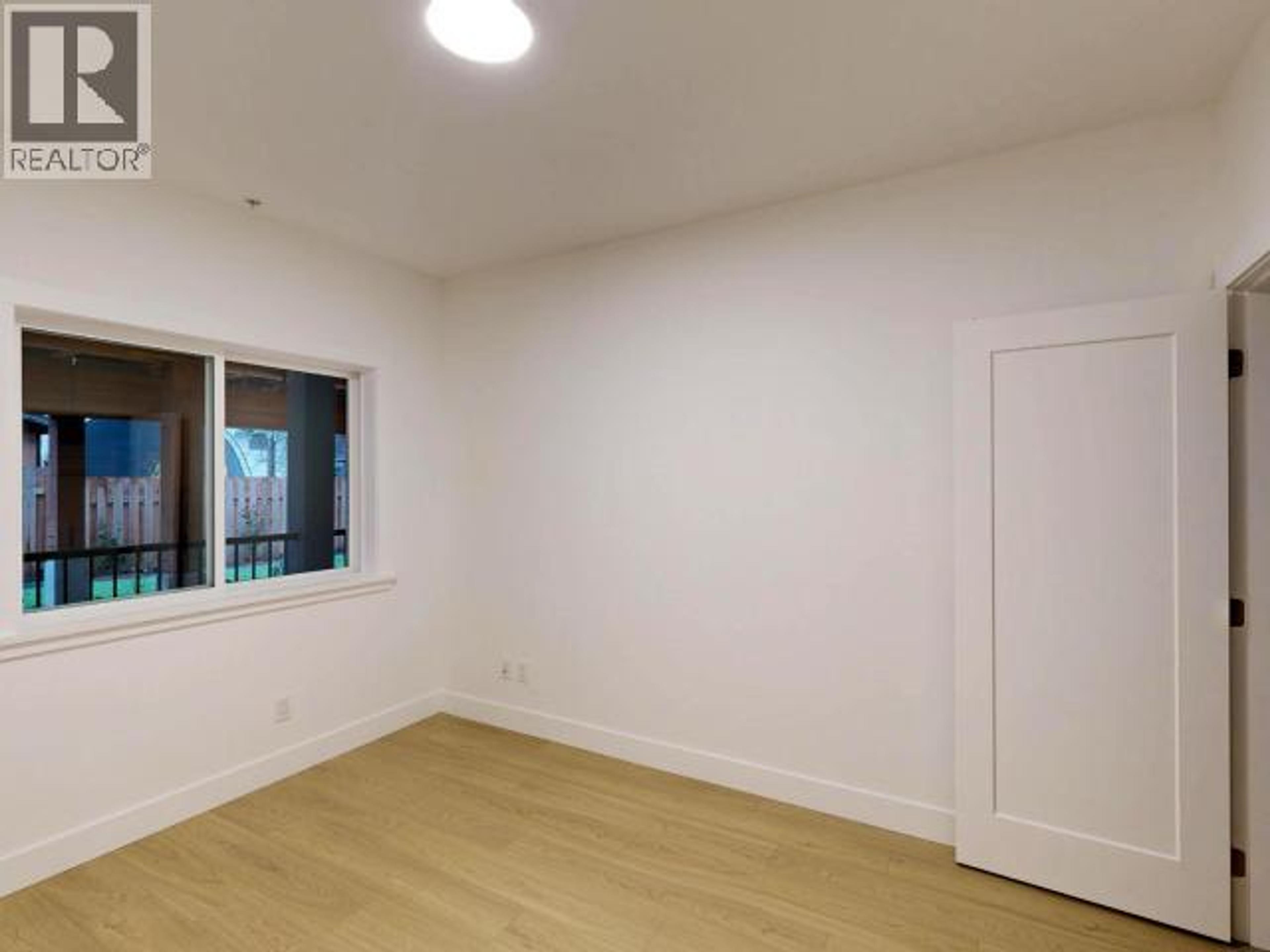 #C102 6900 BURNABY STREET - 17