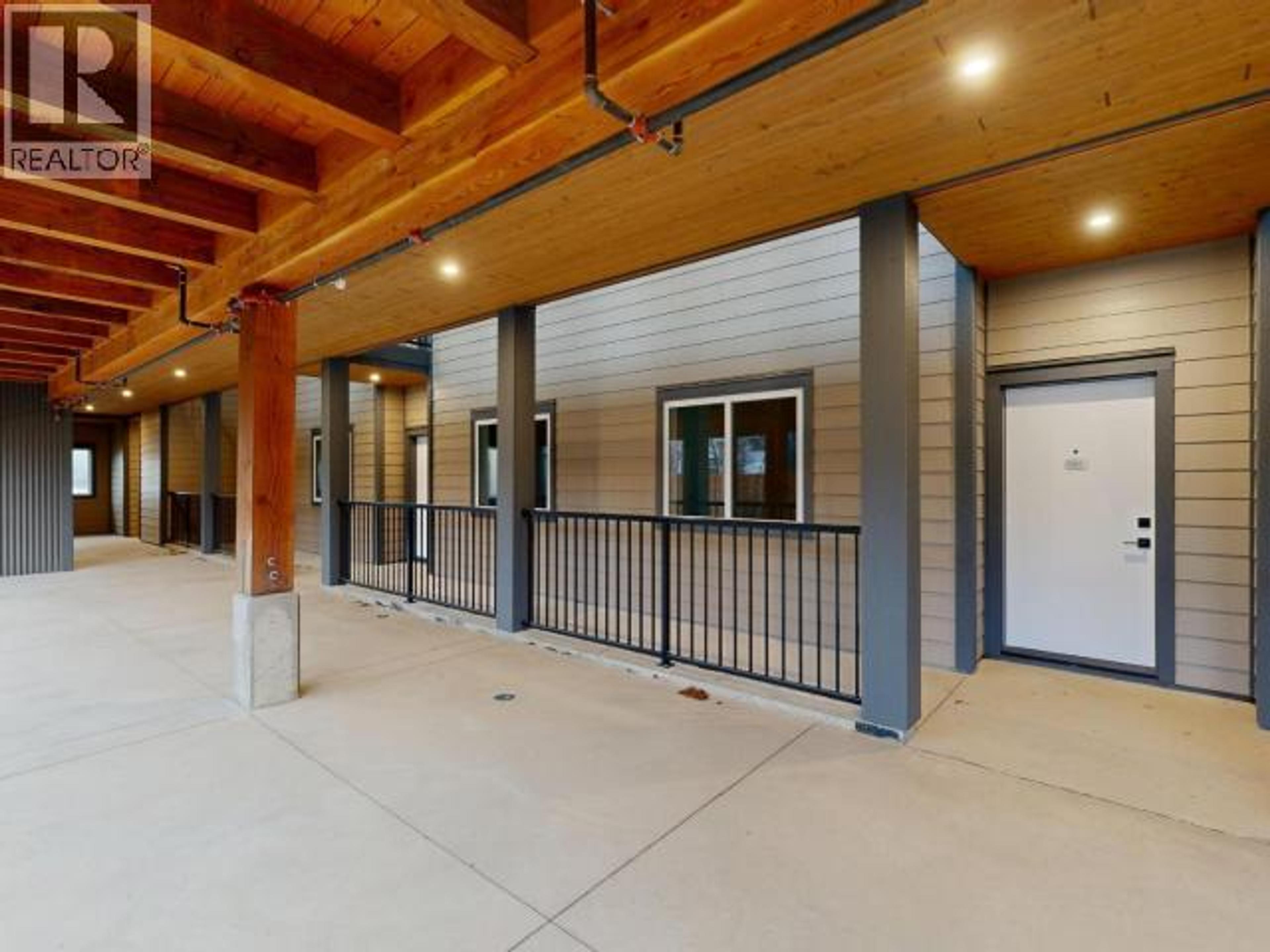 #C102 6900 BURNABY STREET - 23