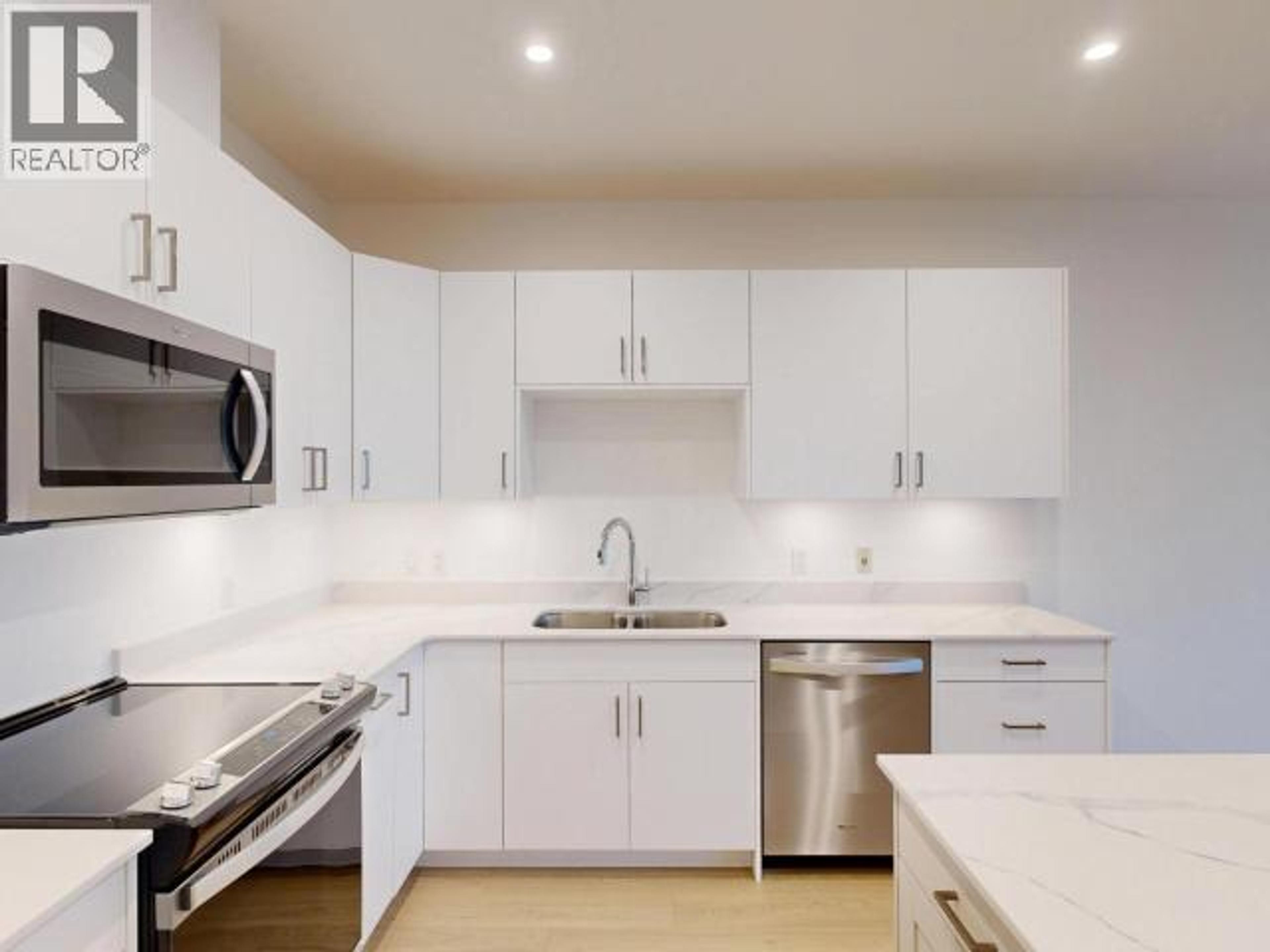 #C202 6900 BURNABY STREET - 12