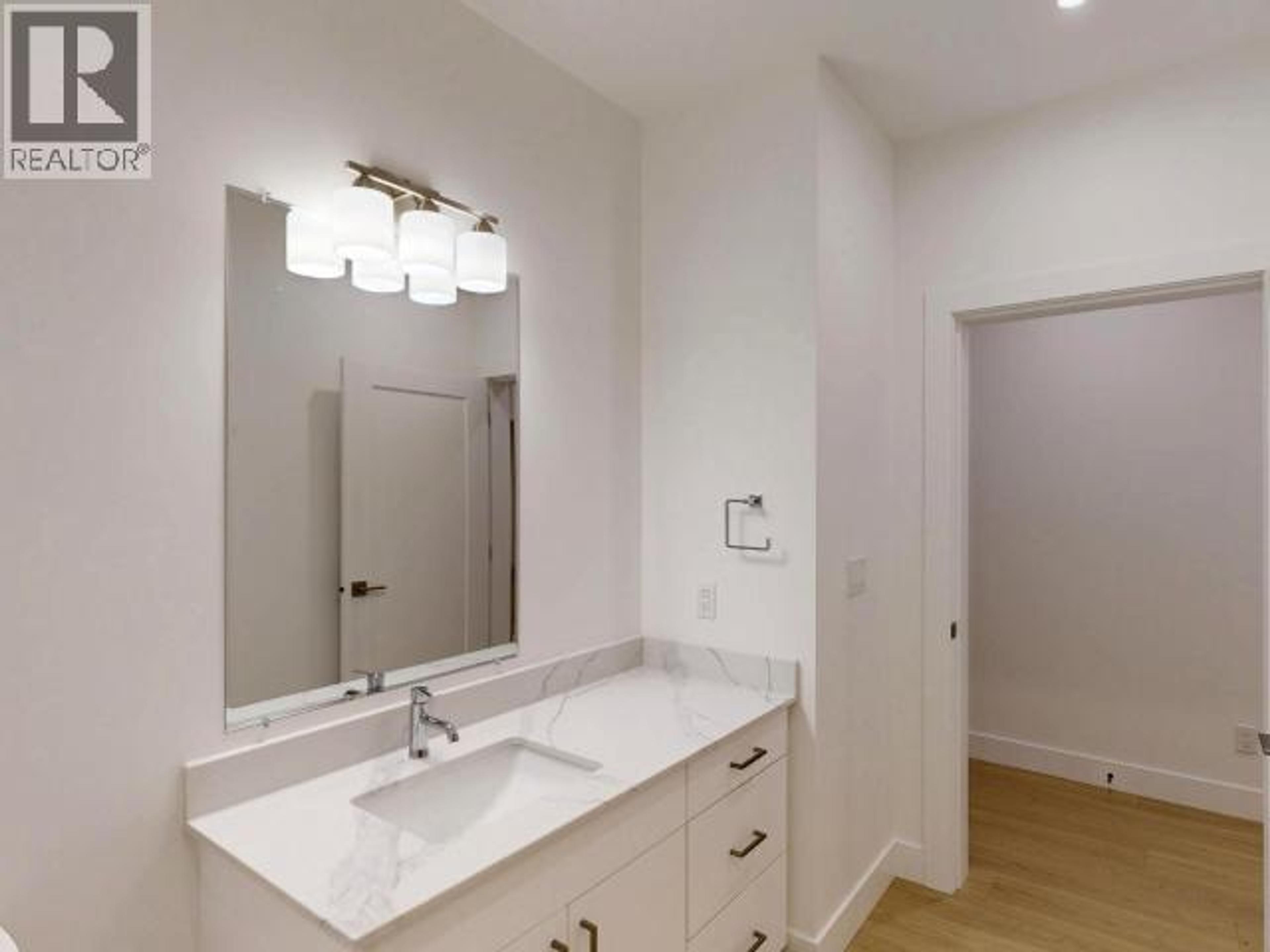 #C202 6900 BURNABY STREET - 19