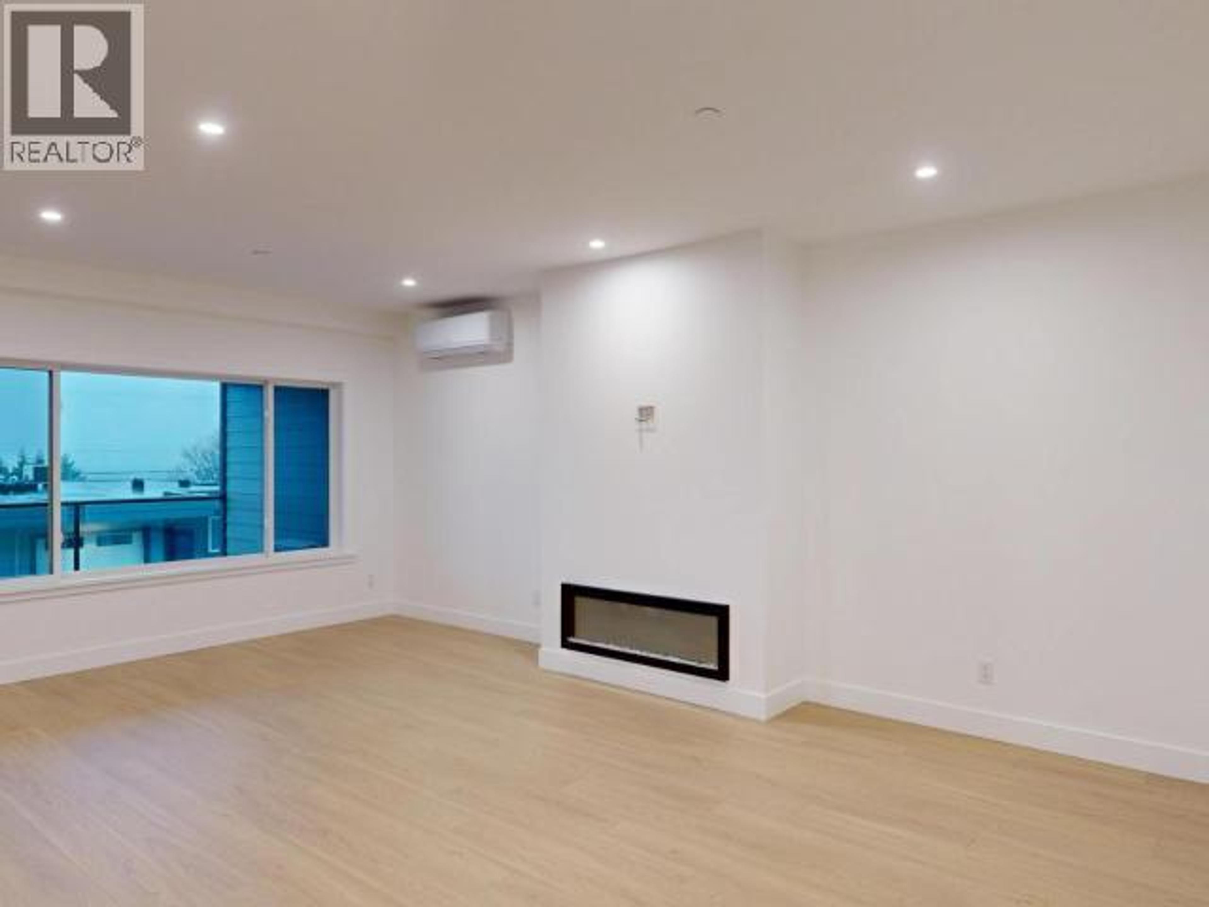 #C202 6900 BURNABY STREET - 8