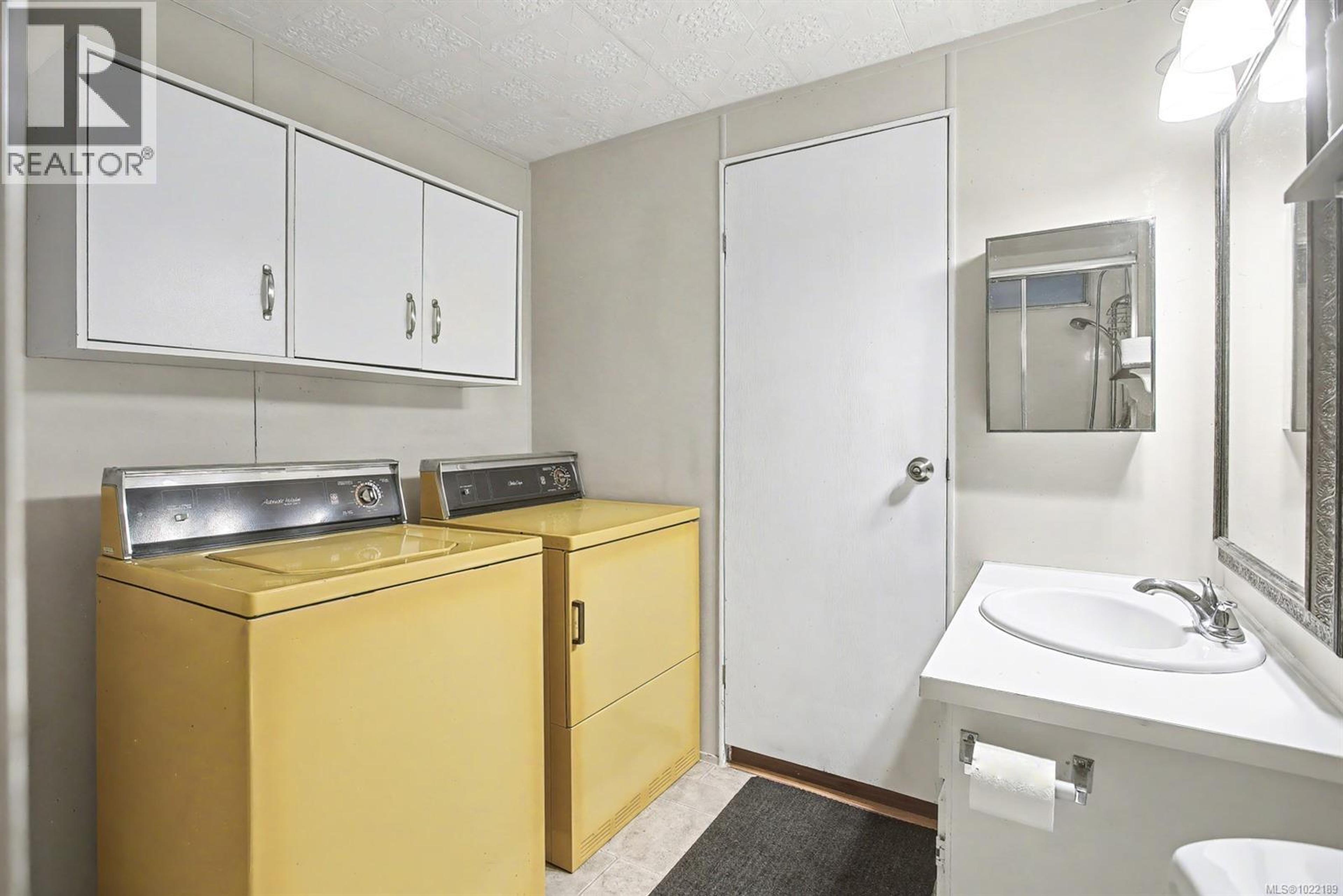 #104 1120 SHAWNIGAN MILL BAY RD - 28