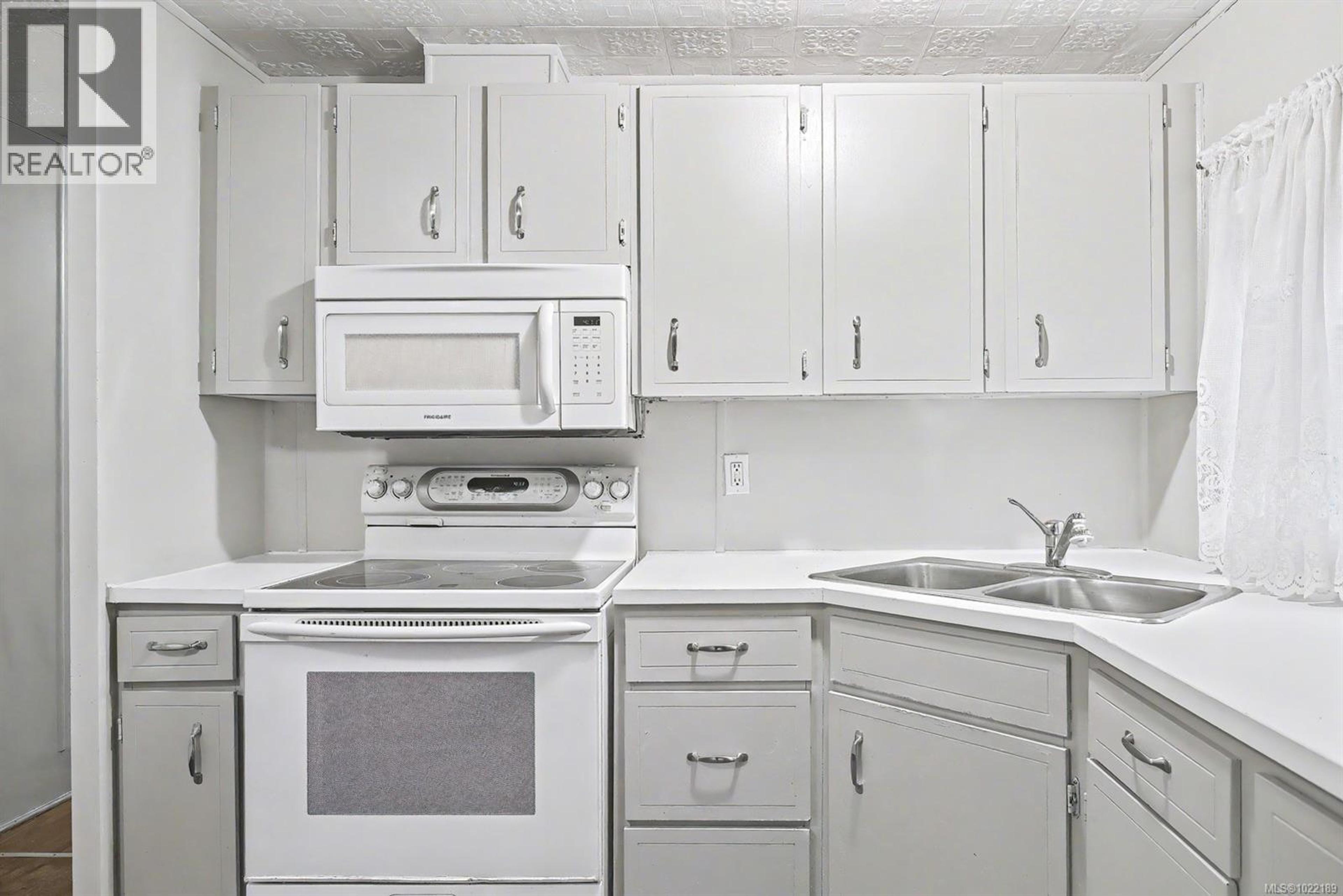 #104 1120 SHAWNIGAN MILL BAY RD - 19