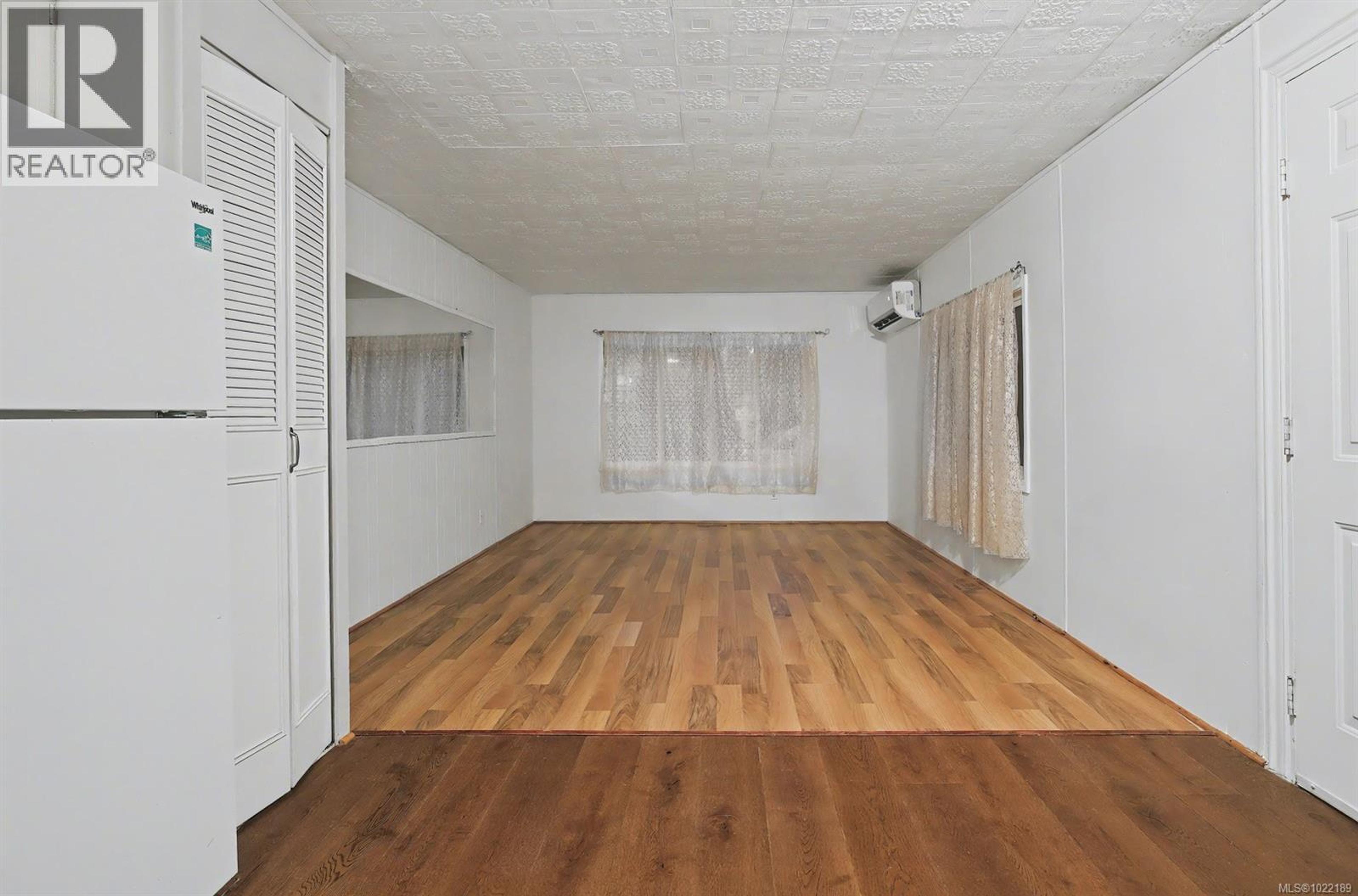 #104 1120 SHAWNIGAN MILL BAY RD - 26