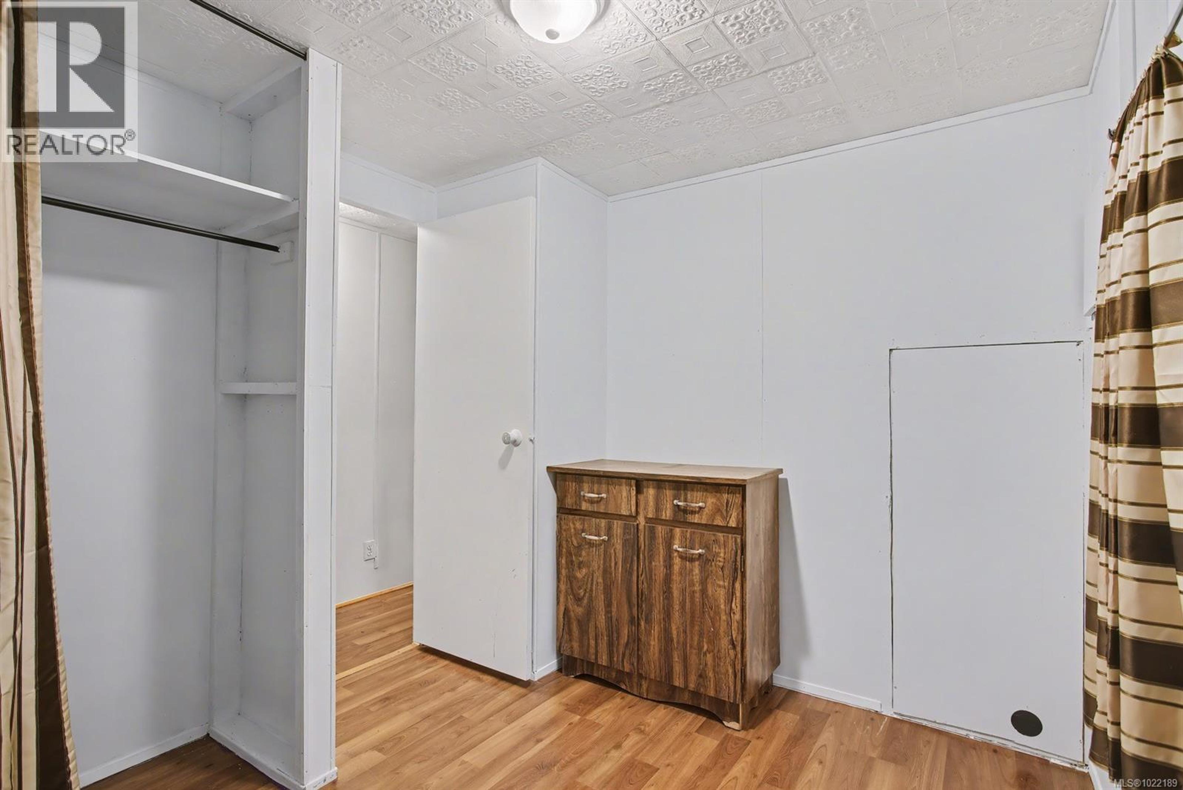 #104 1120 SHAWNIGAN MILL BAY RD - 36