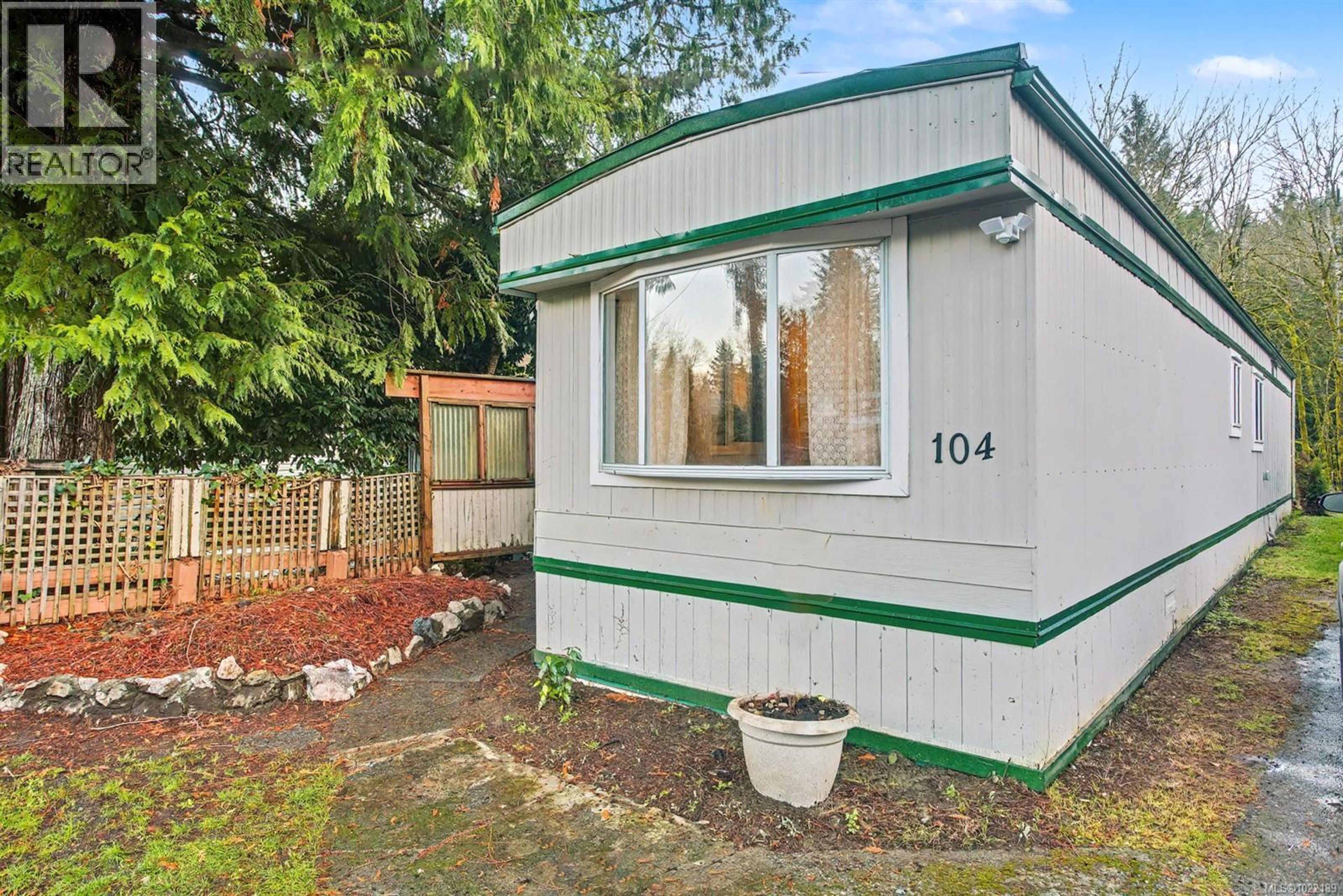 #104 1120 SHAWNIGAN MILL BAY RD - 9