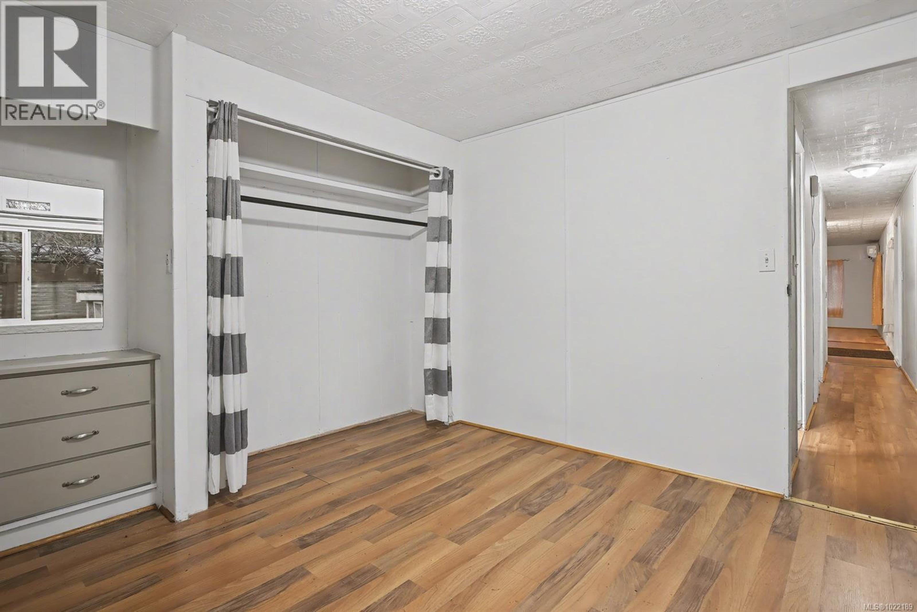 #104 1120 SHAWNIGAN MILL BAY RD - 34