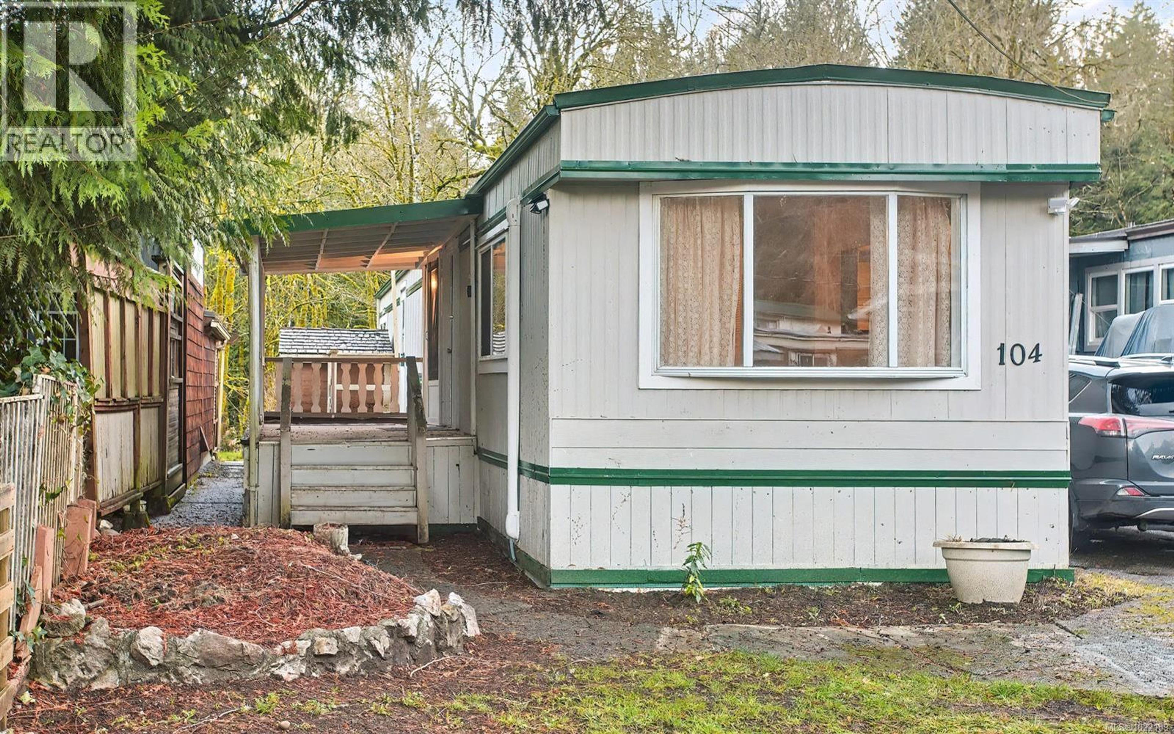 #104 1120 SHAWNIGAN MILL BAY RD - 14