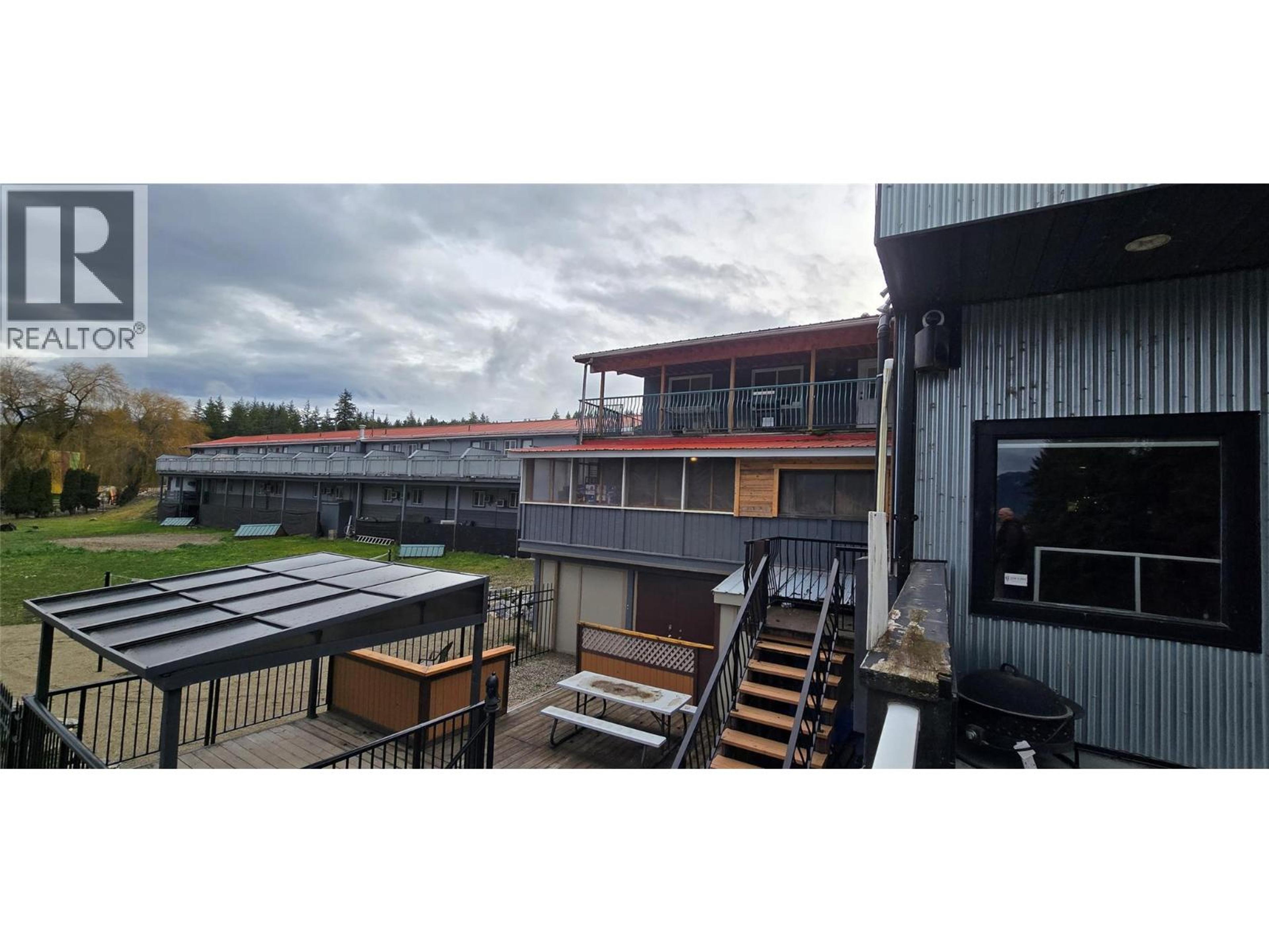 1277 TRANS CANADA HIGHWAY - 27