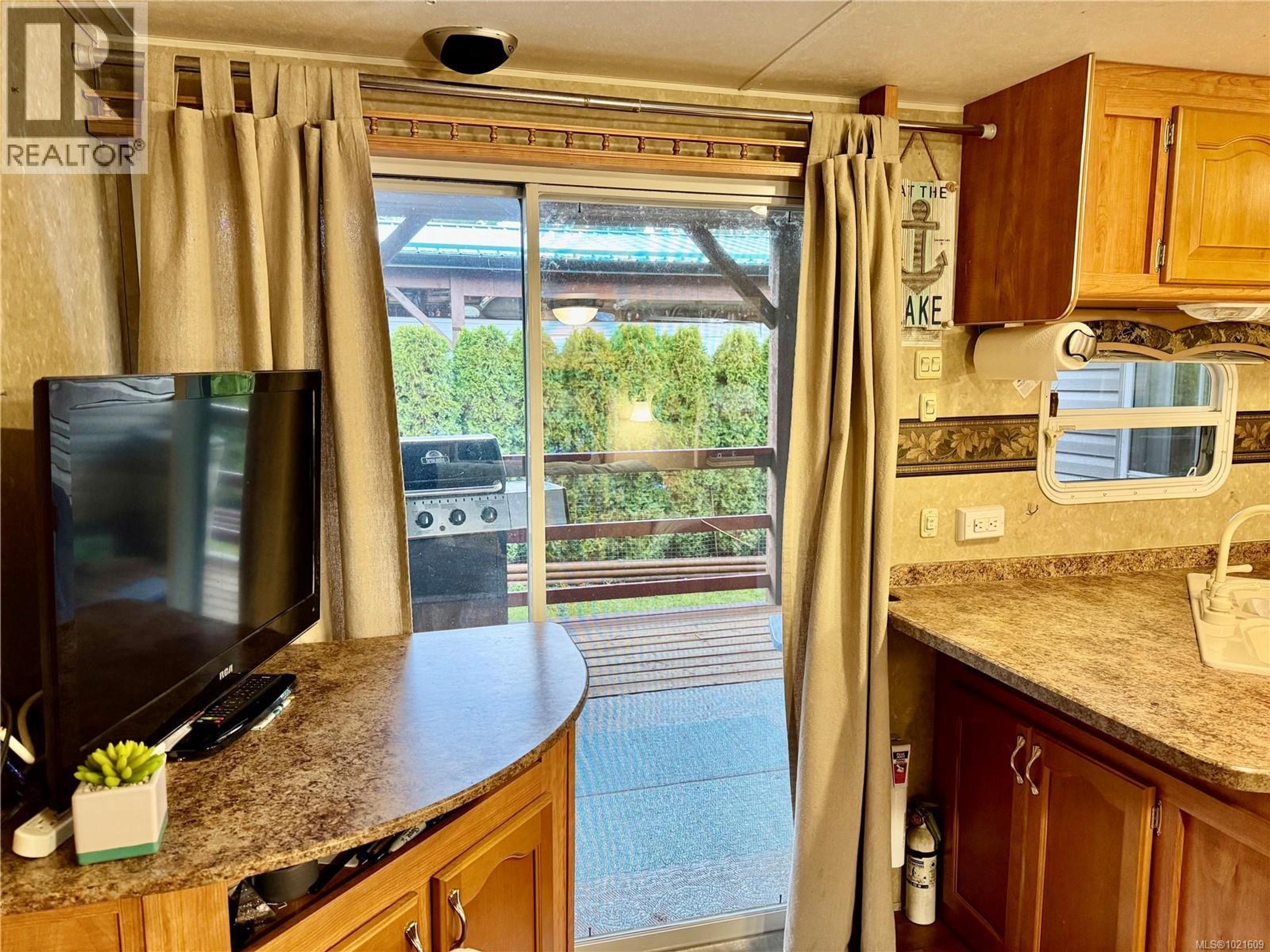 #19 8631 SOUTH SHORE RD - 5