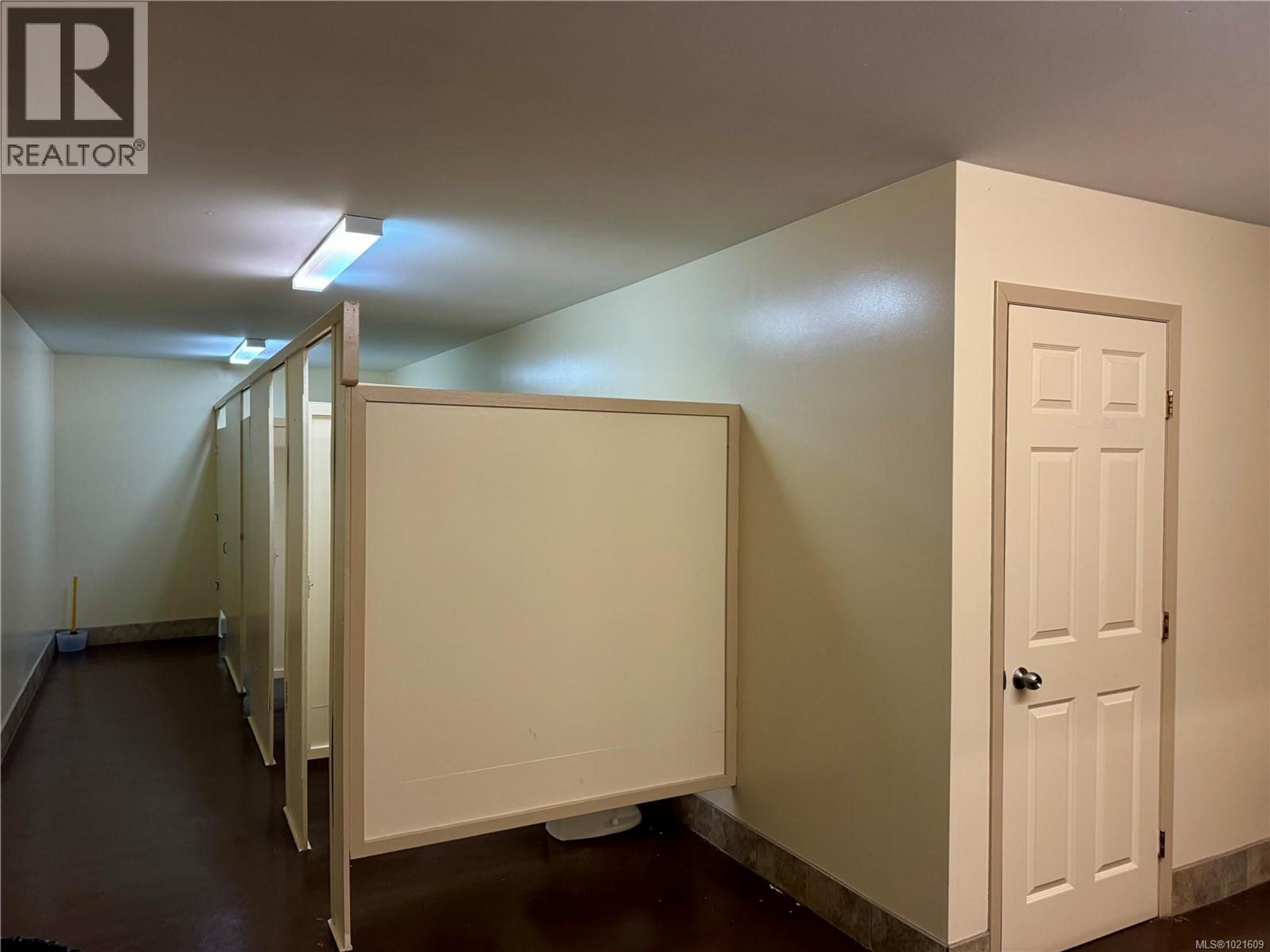 #19 8631 SOUTH SHORE RD - 45