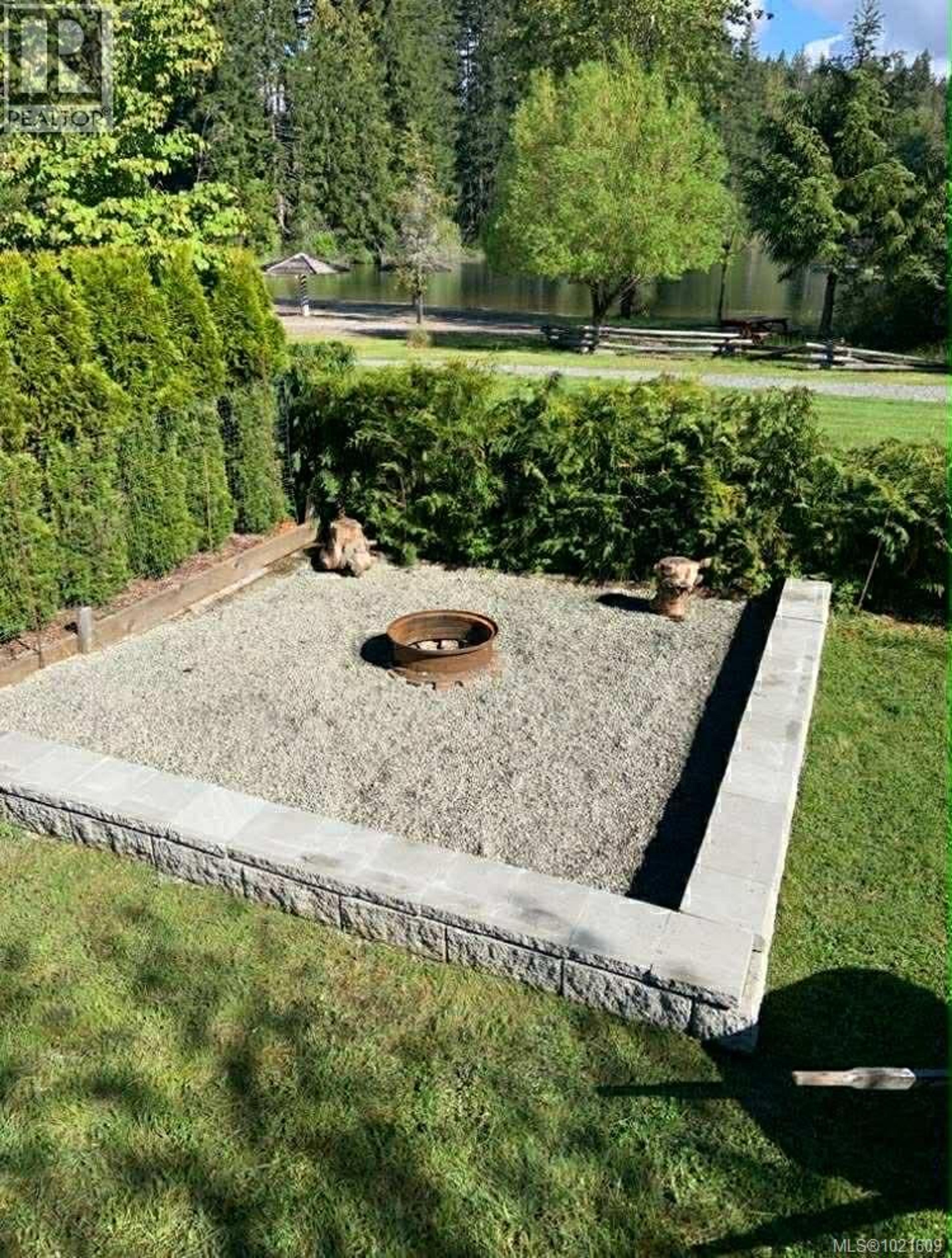 #19 8631 SOUTH SHORE RD - 34