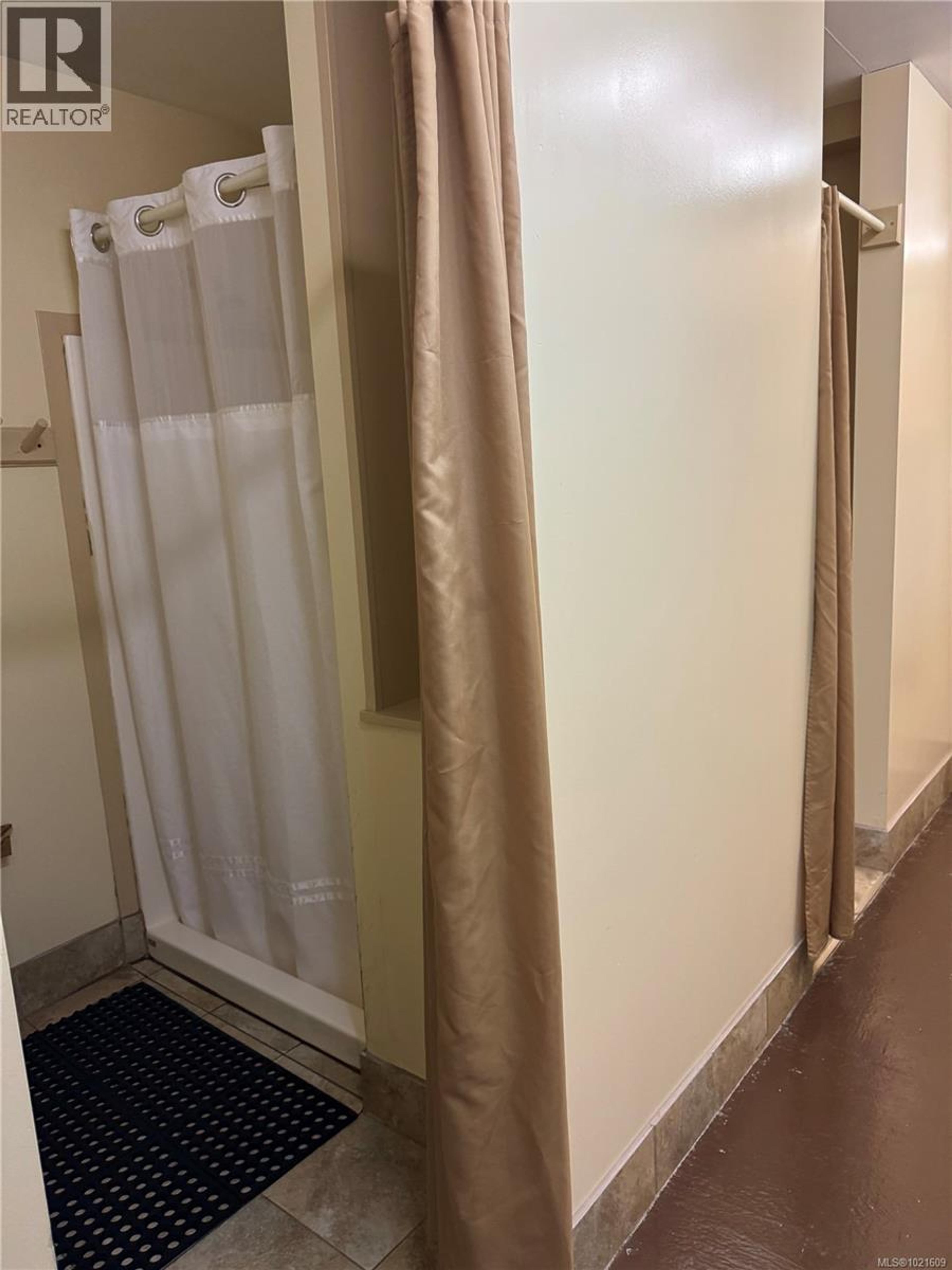 #19 8631 SOUTH SHORE RD - 46