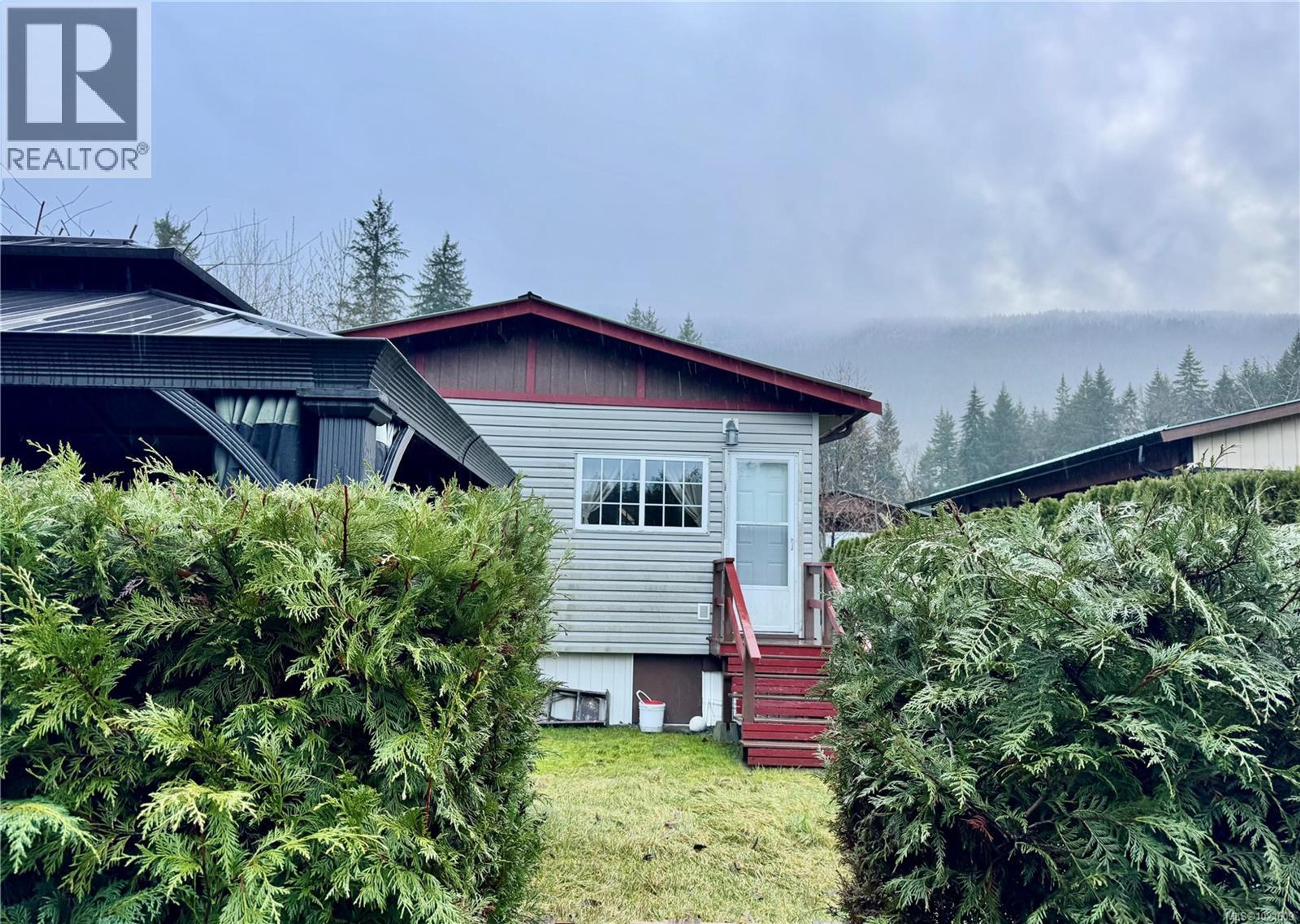 #19 8631 SOUTH SHORE RD - 30