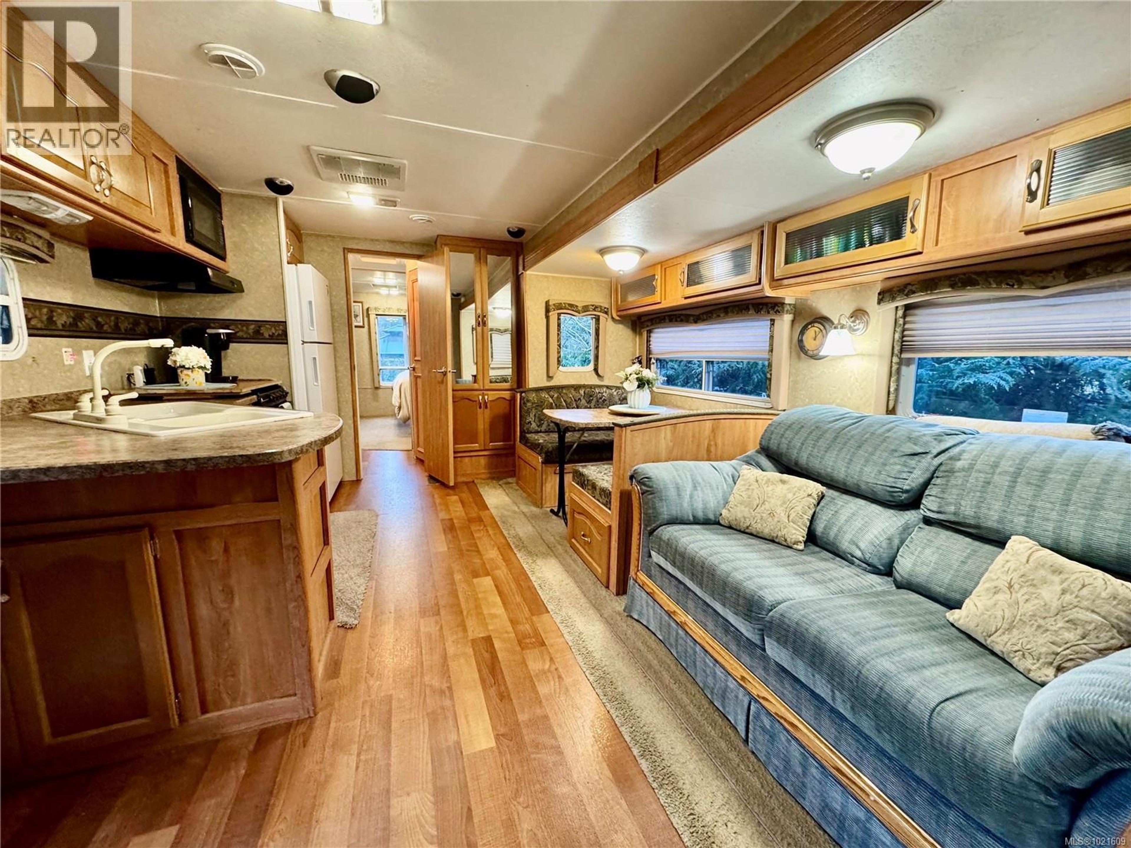 #19 8631 SOUTH SHORE RD - 9