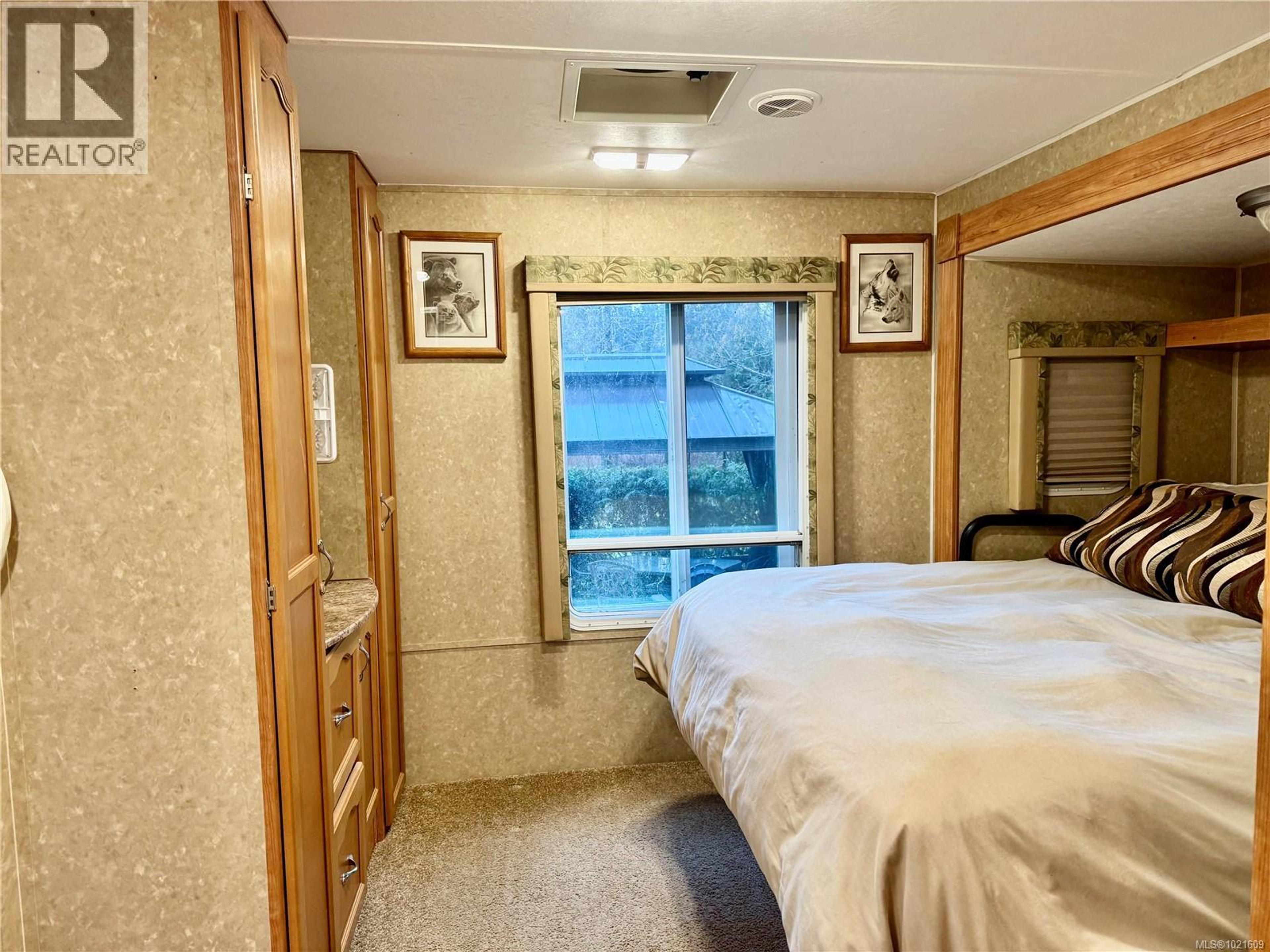 #19 8631 SOUTH SHORE RD - 22