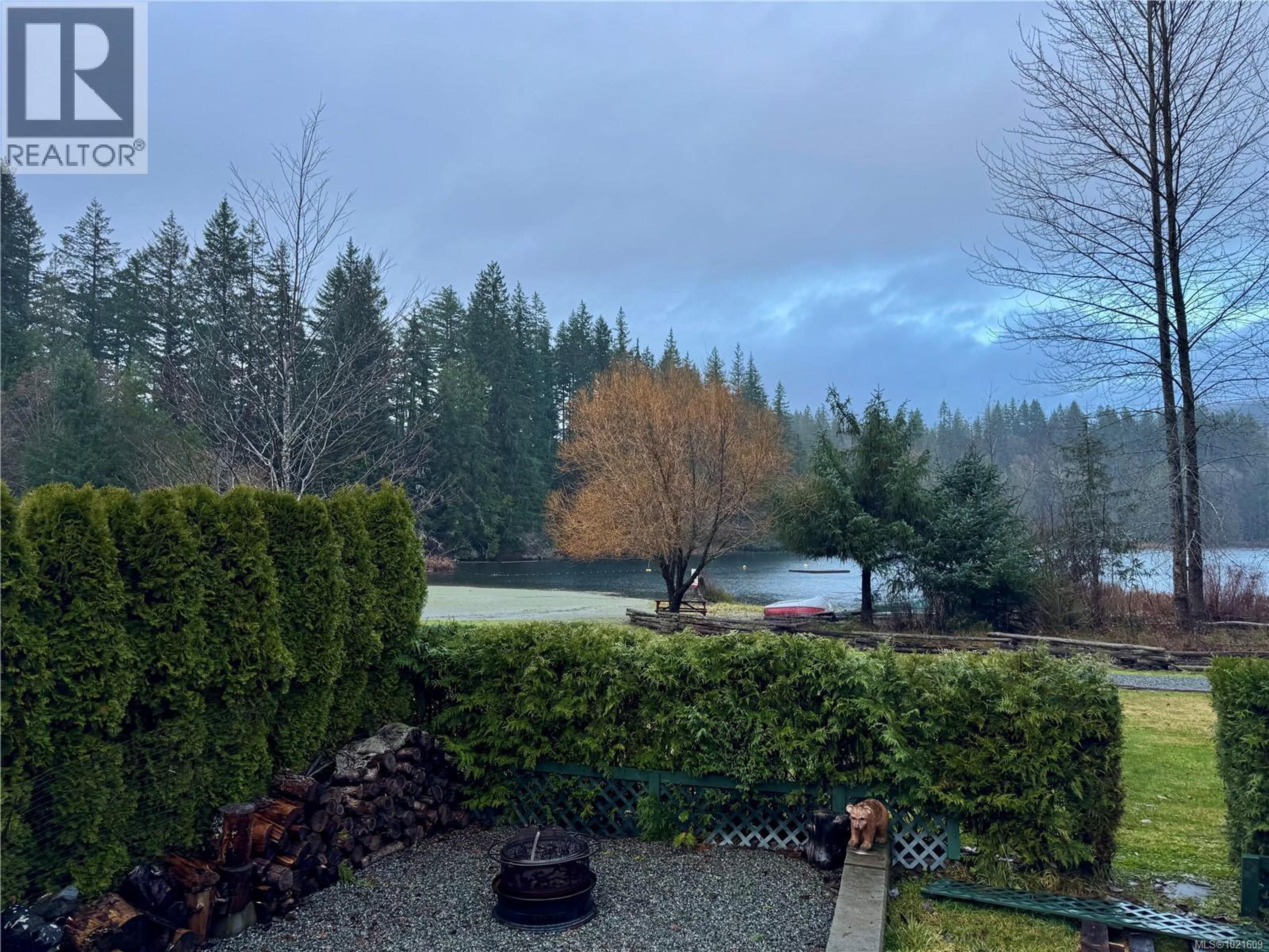 #19 8631 SOUTH SHORE RD - 32