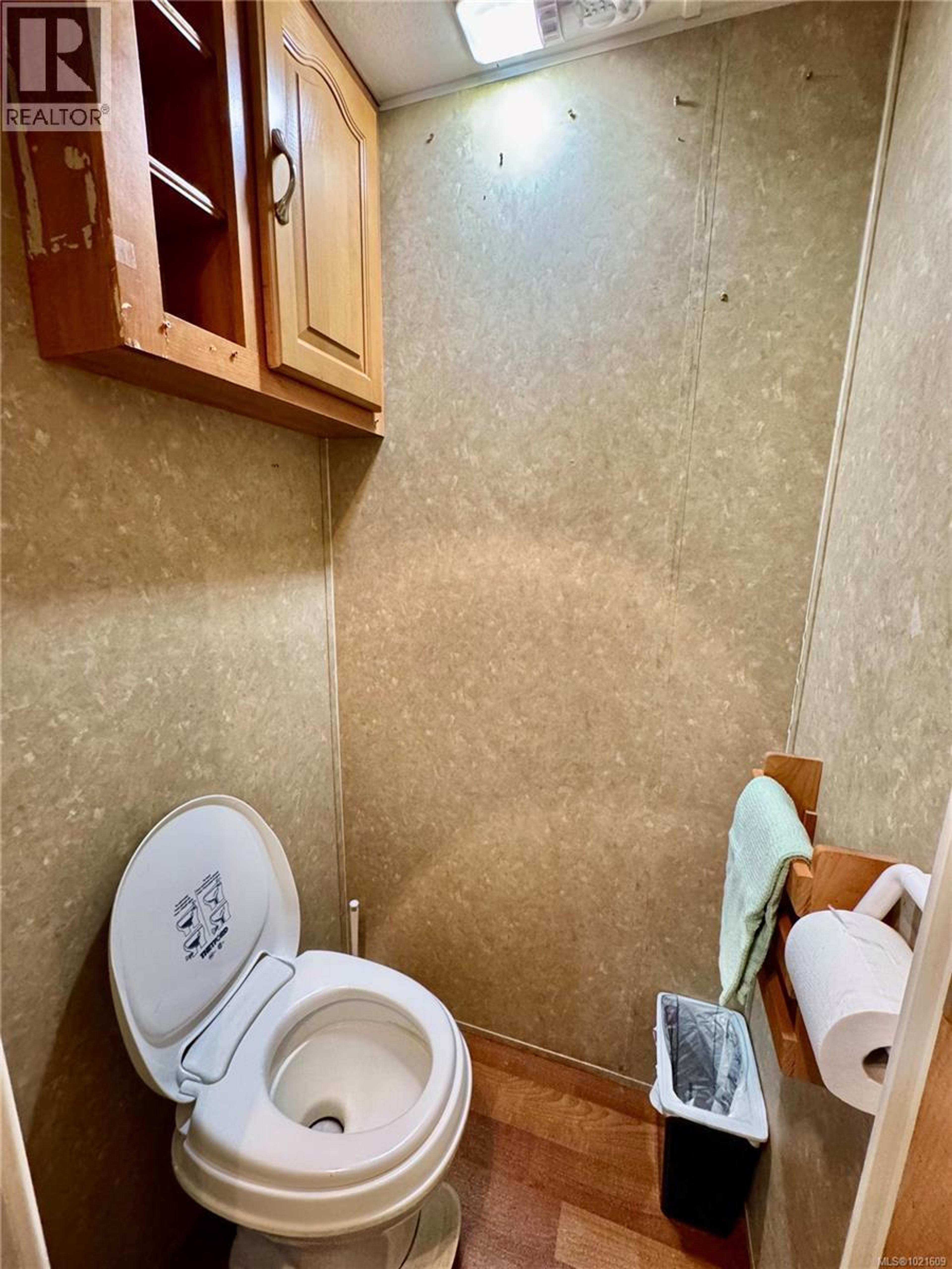 #19 8631 SOUTH SHORE RD - 20