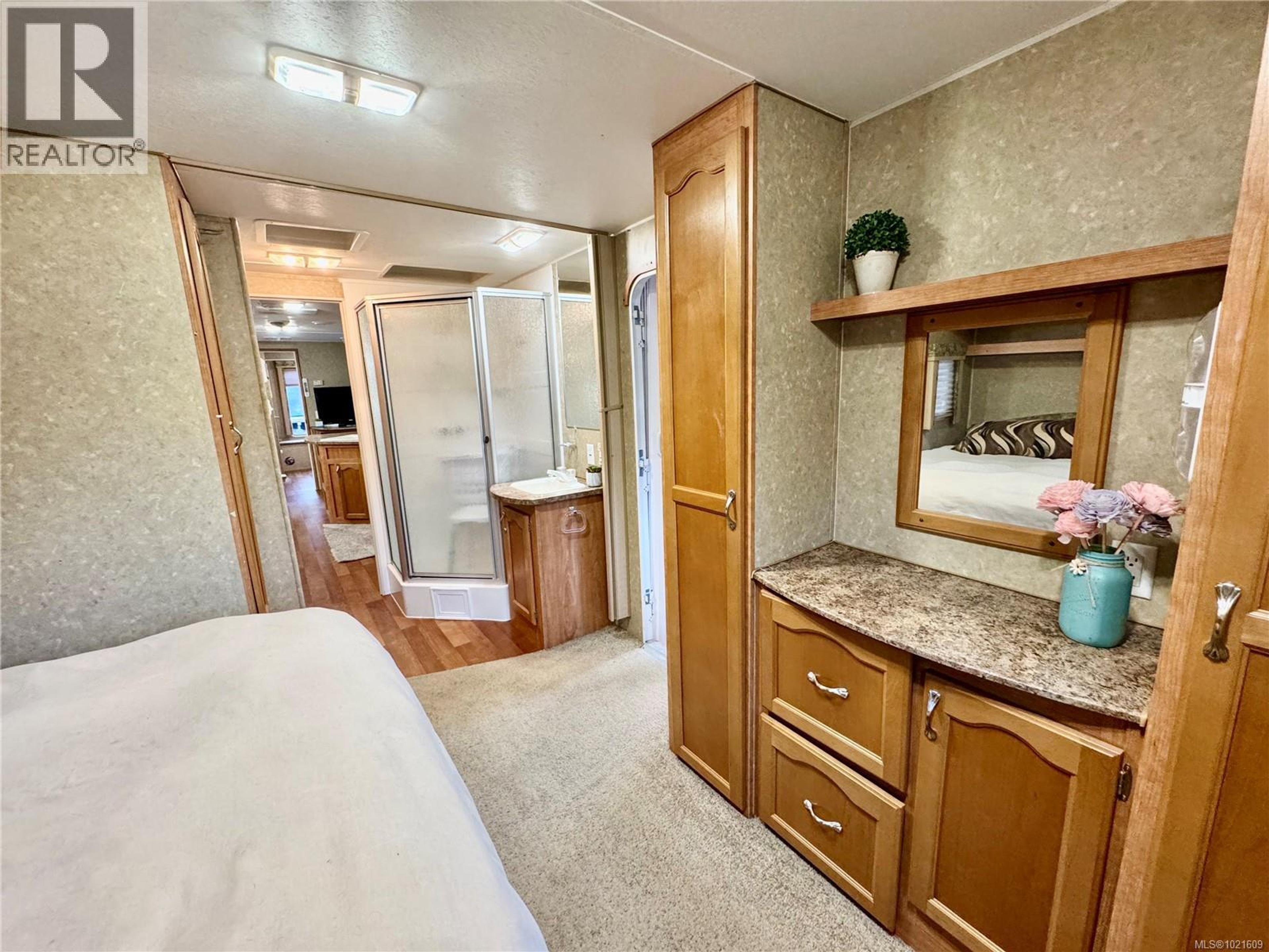 #19 8631 SOUTH SHORE RD - 23