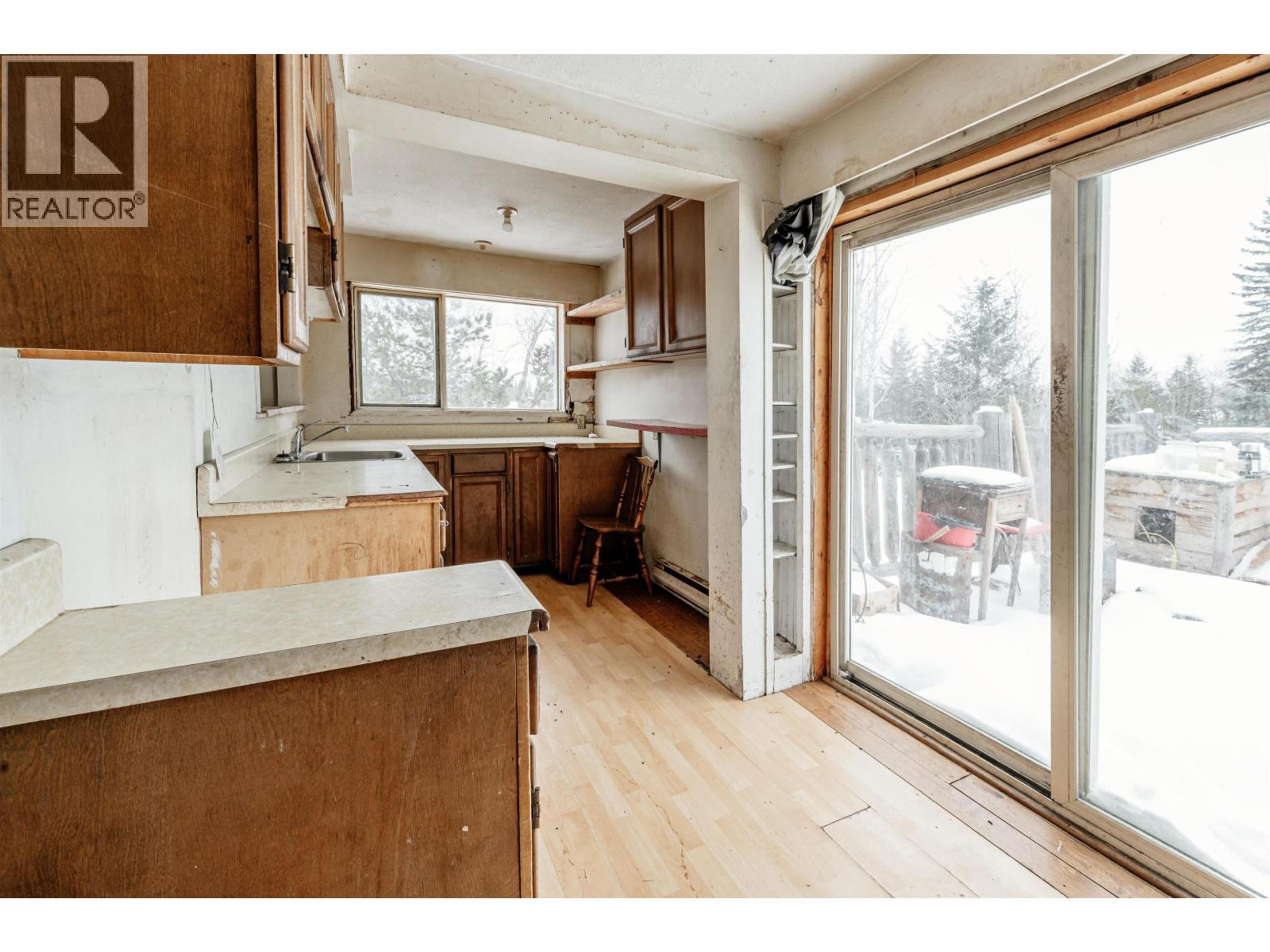 1436 S CARIBOO 97 HIGHWAY - 24