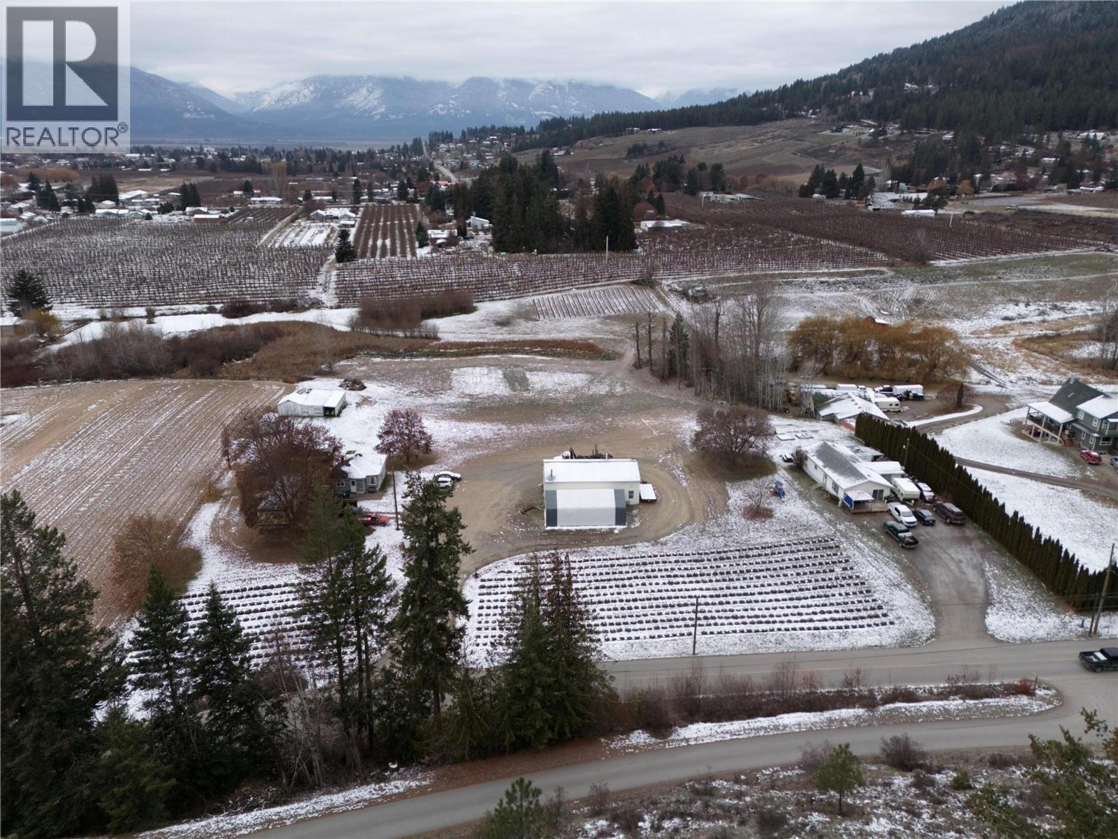 105 36 AVENUE - Image 4