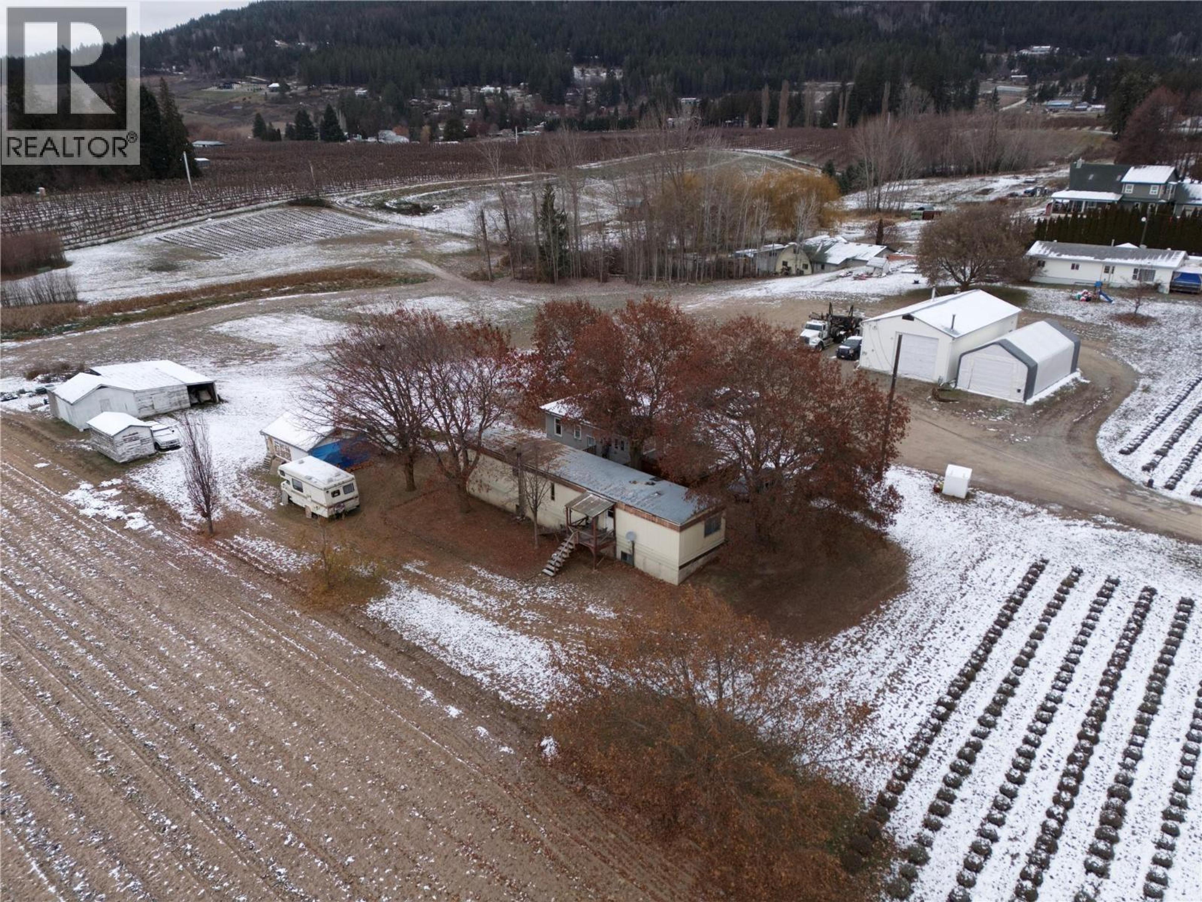 105 36 AVENUE - Image 2