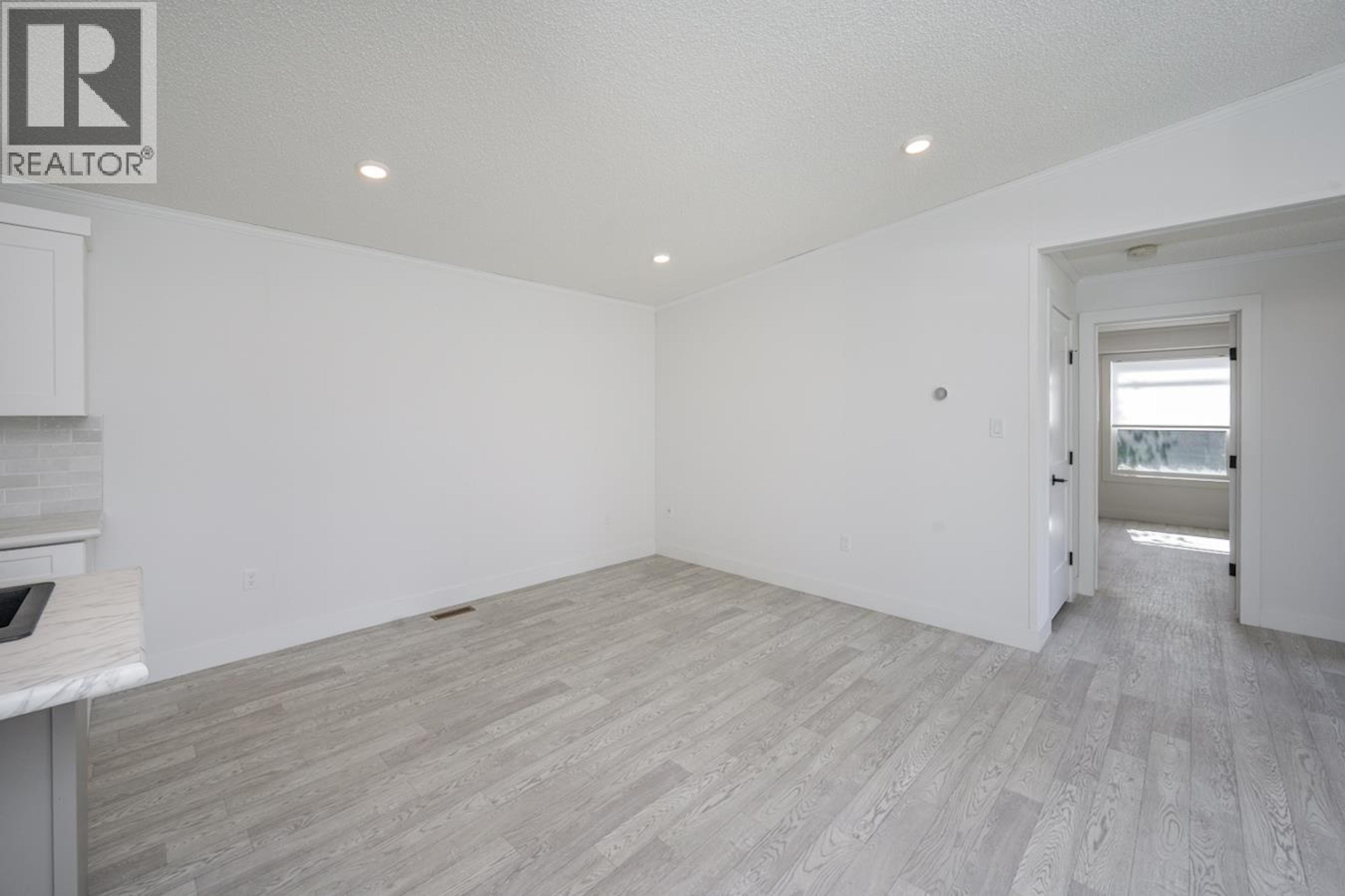 #11 5164 HART HIGHWAY - 13