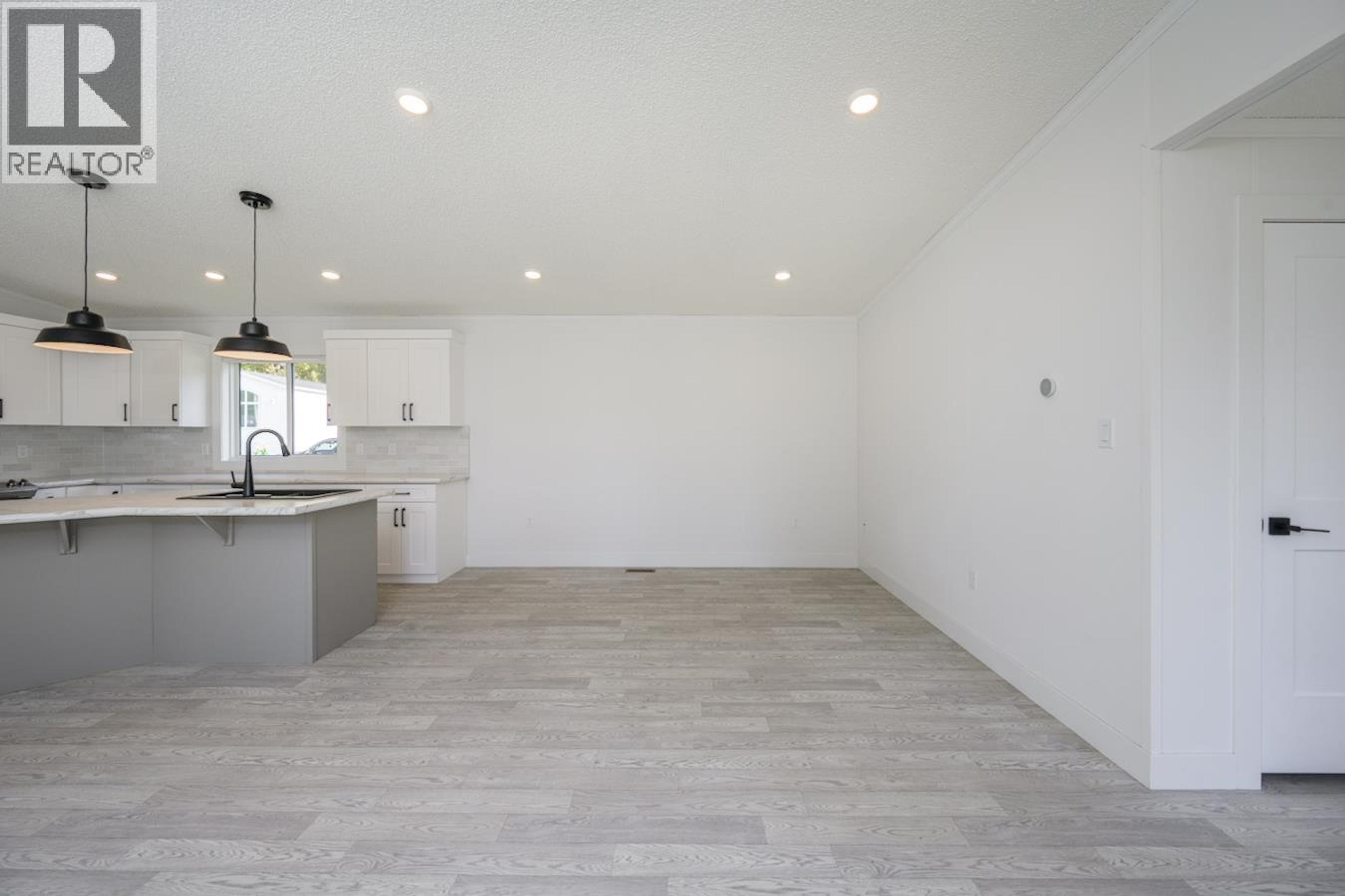 #11 5164 HART HIGHWAY - 12