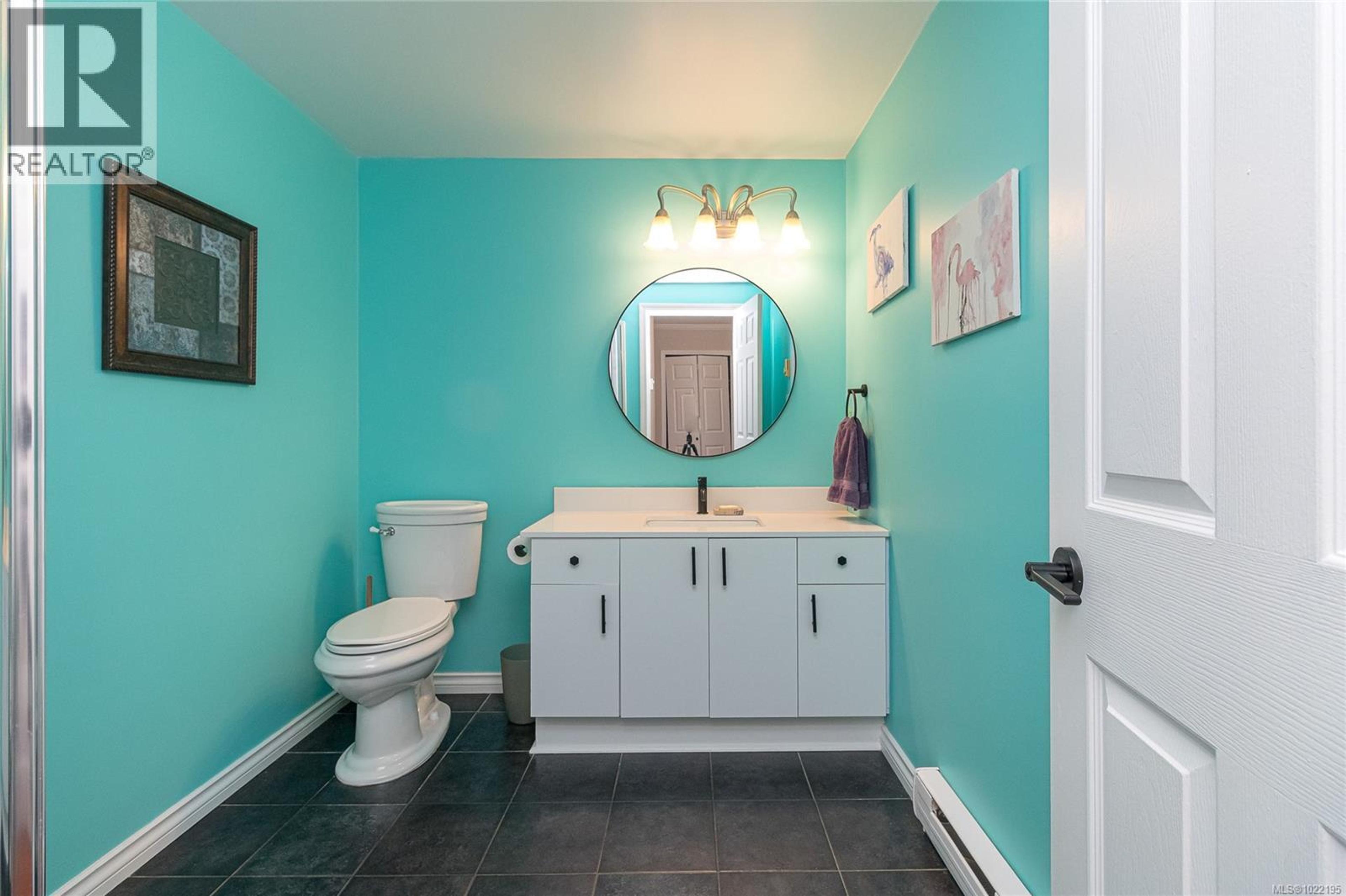 #33 909 ADMIRALS RD - 34