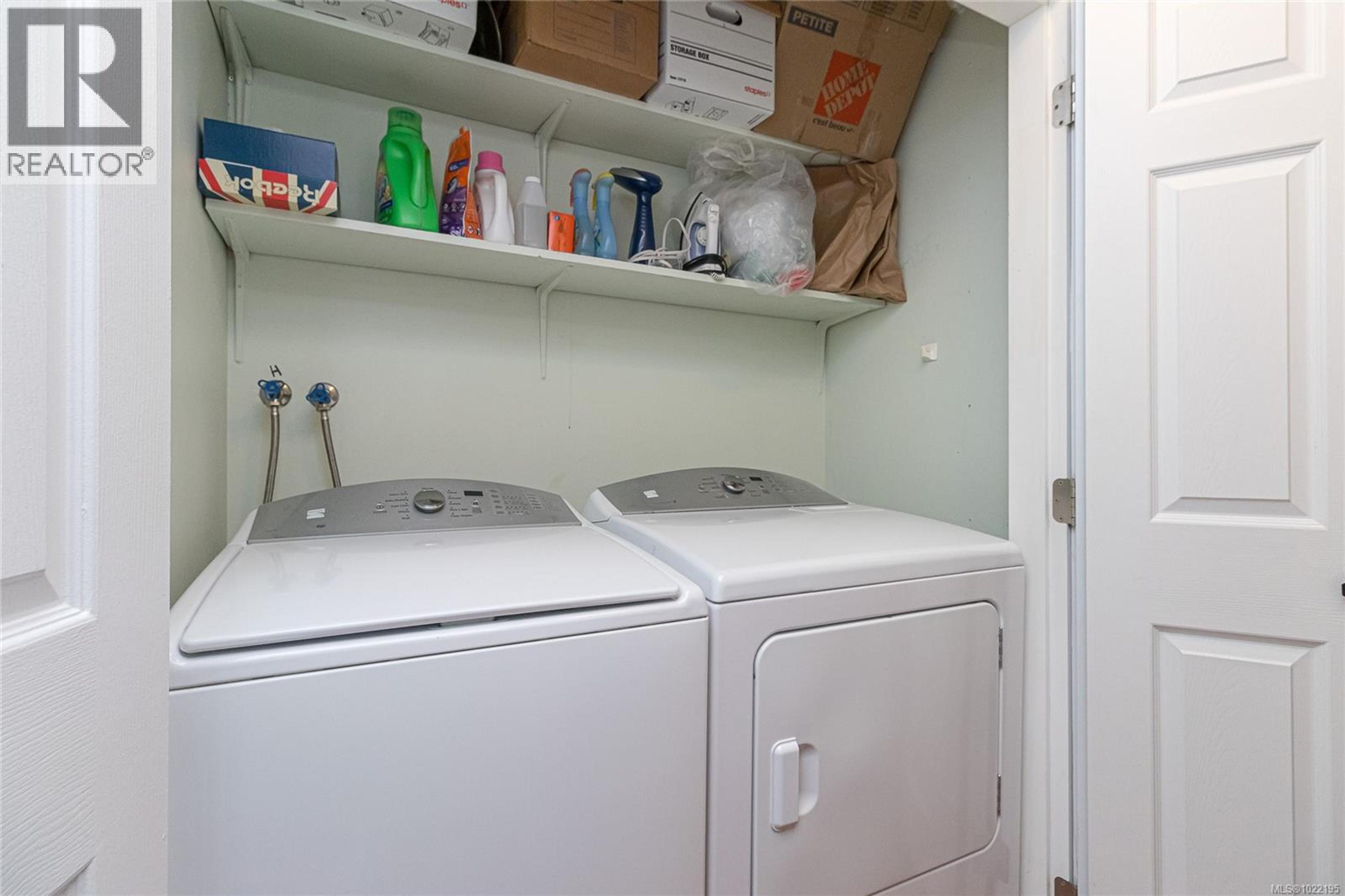 #33 909 ADMIRALS RD - 36