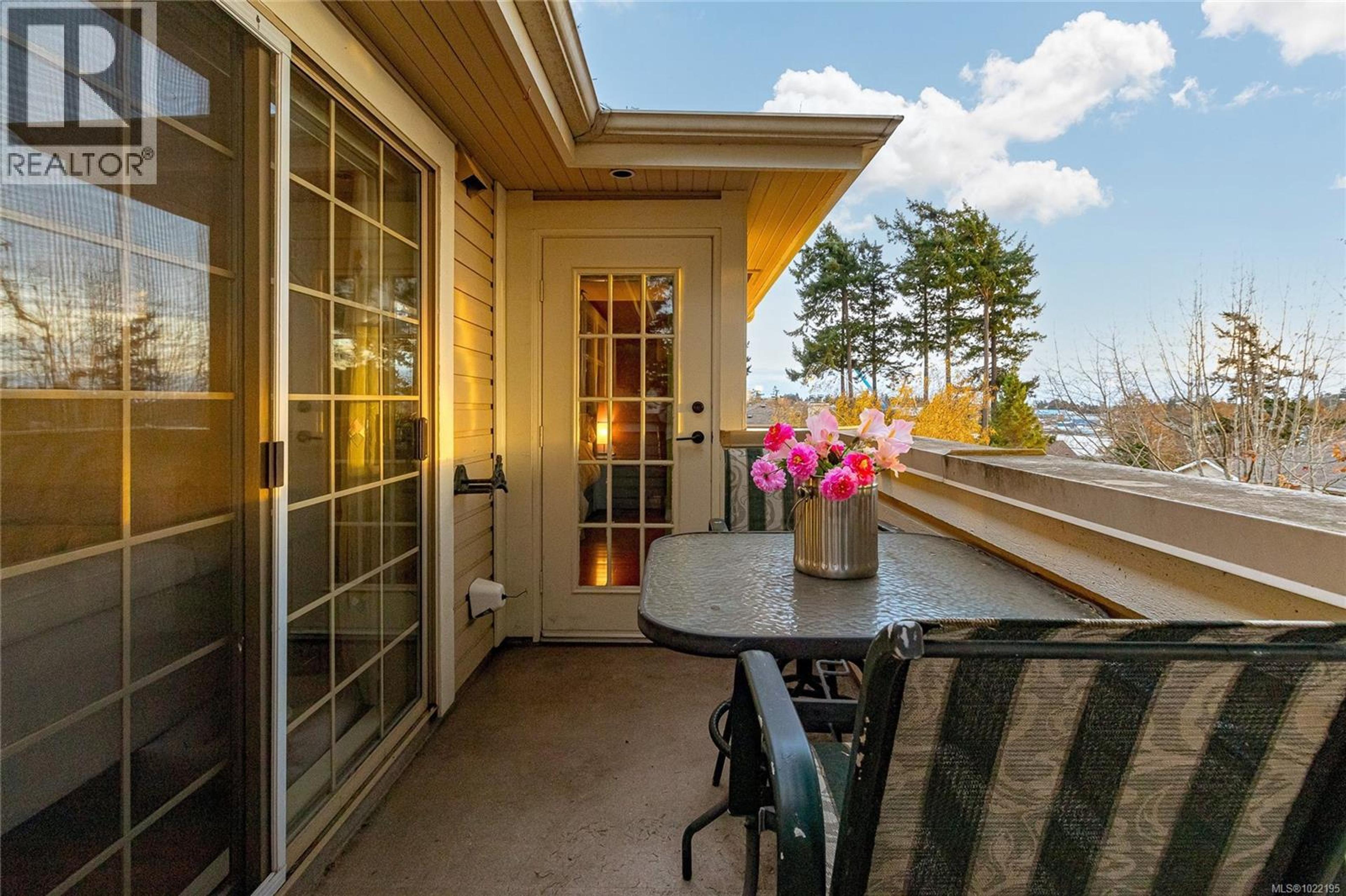 #33 909 ADMIRALS RD - 41