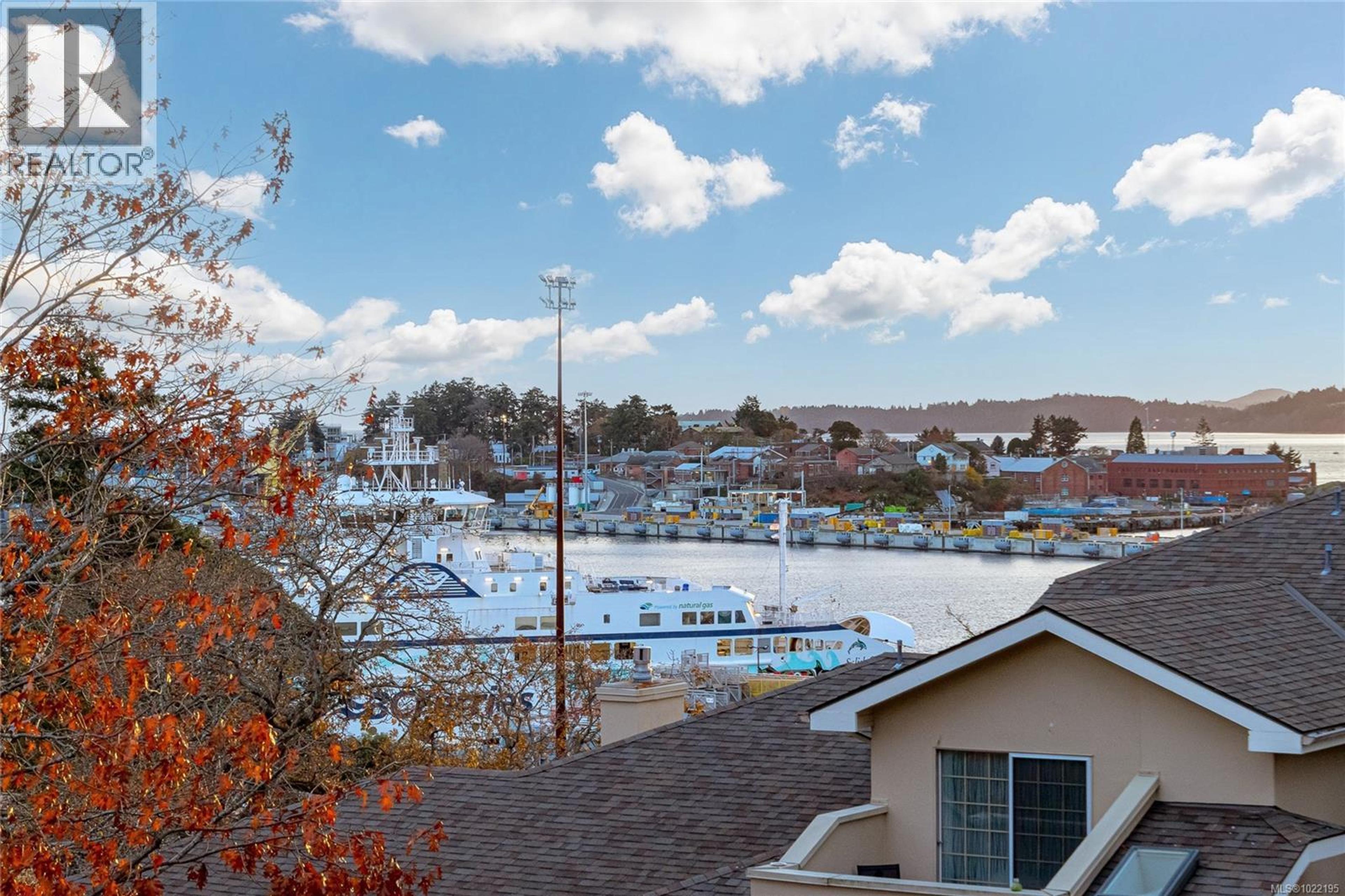 #33 909 ADMIRALS RD - 47