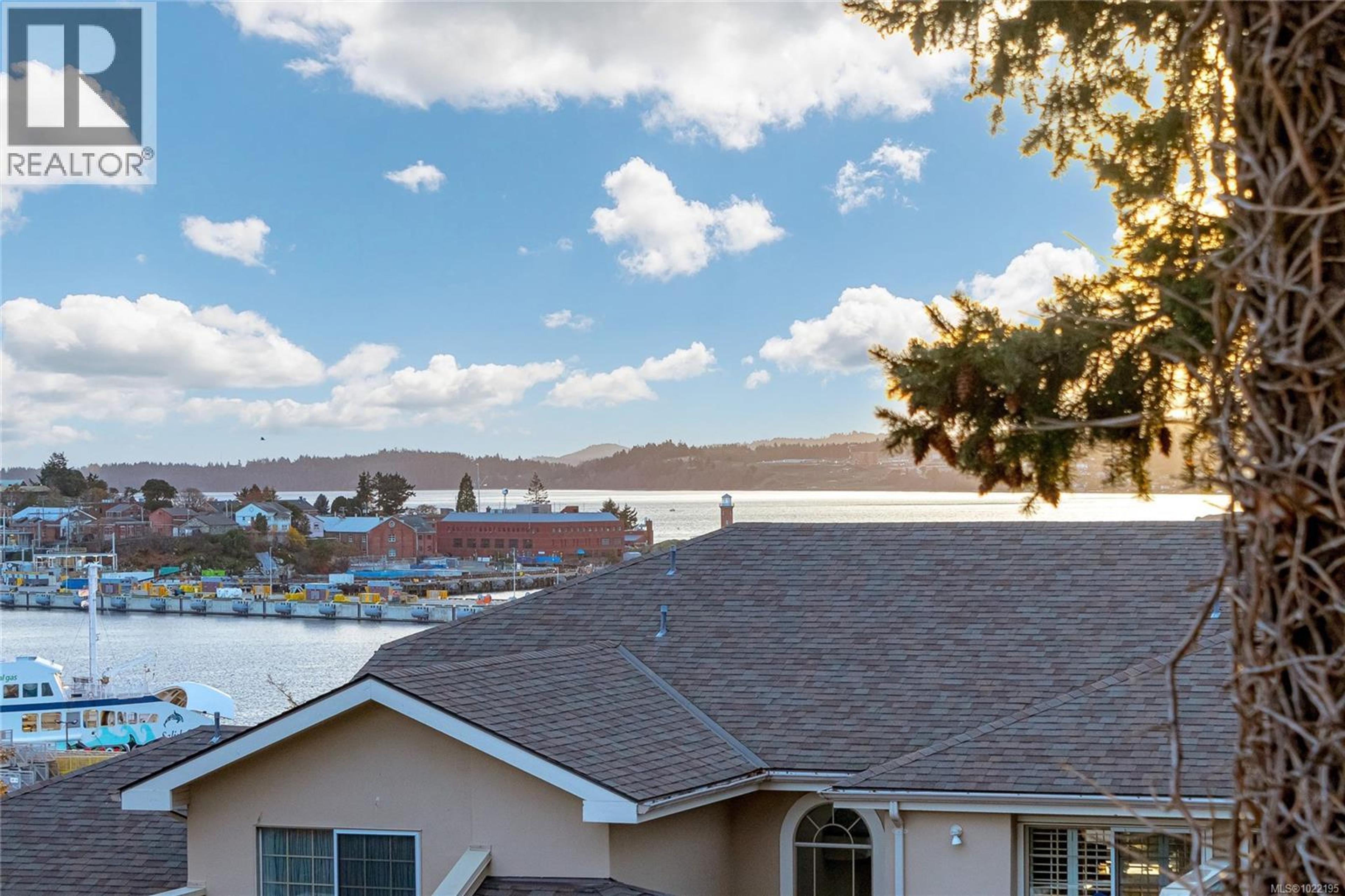 #33 909 ADMIRALS RD - 48