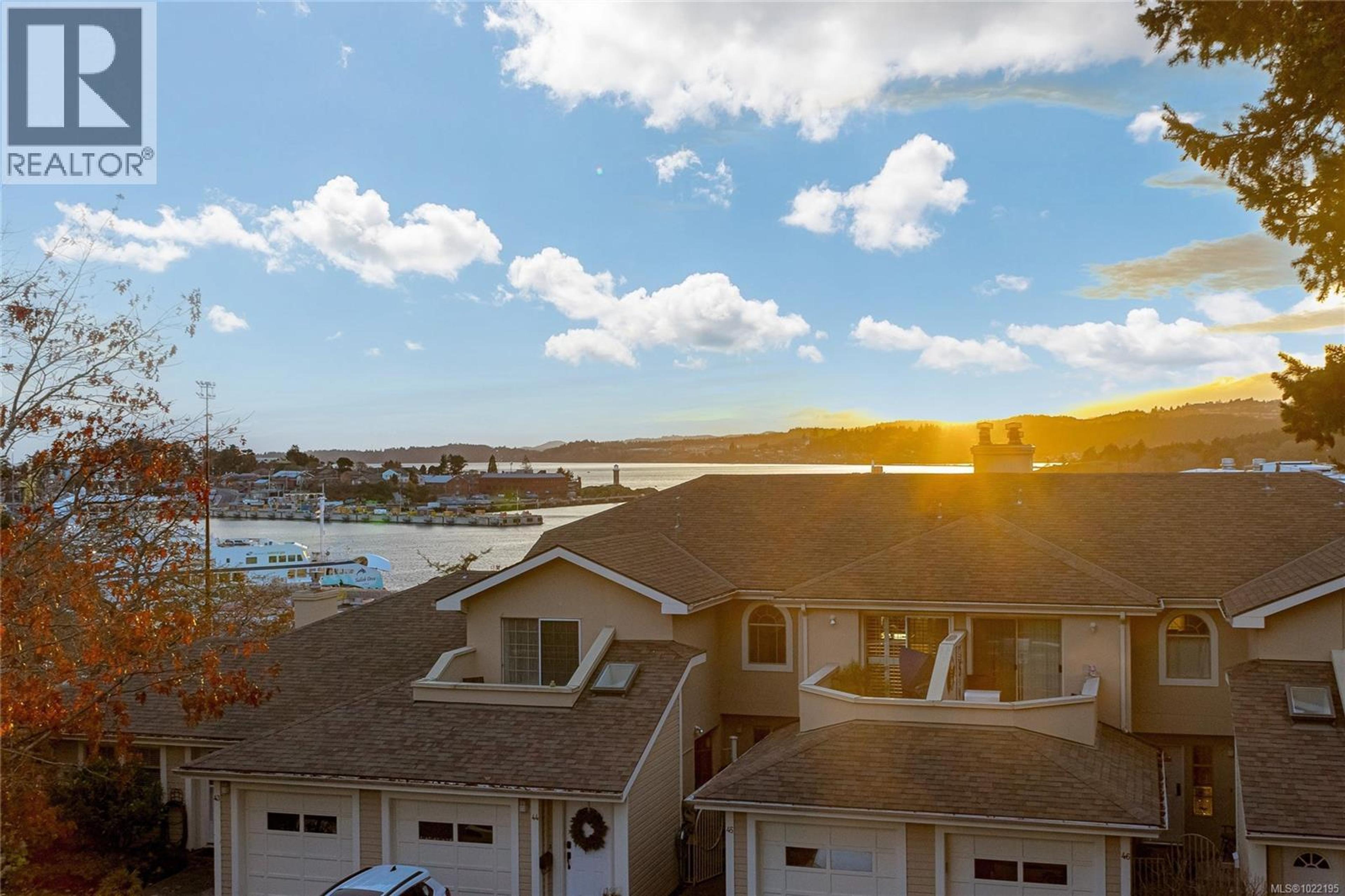 #33 909 ADMIRALS RD - 50