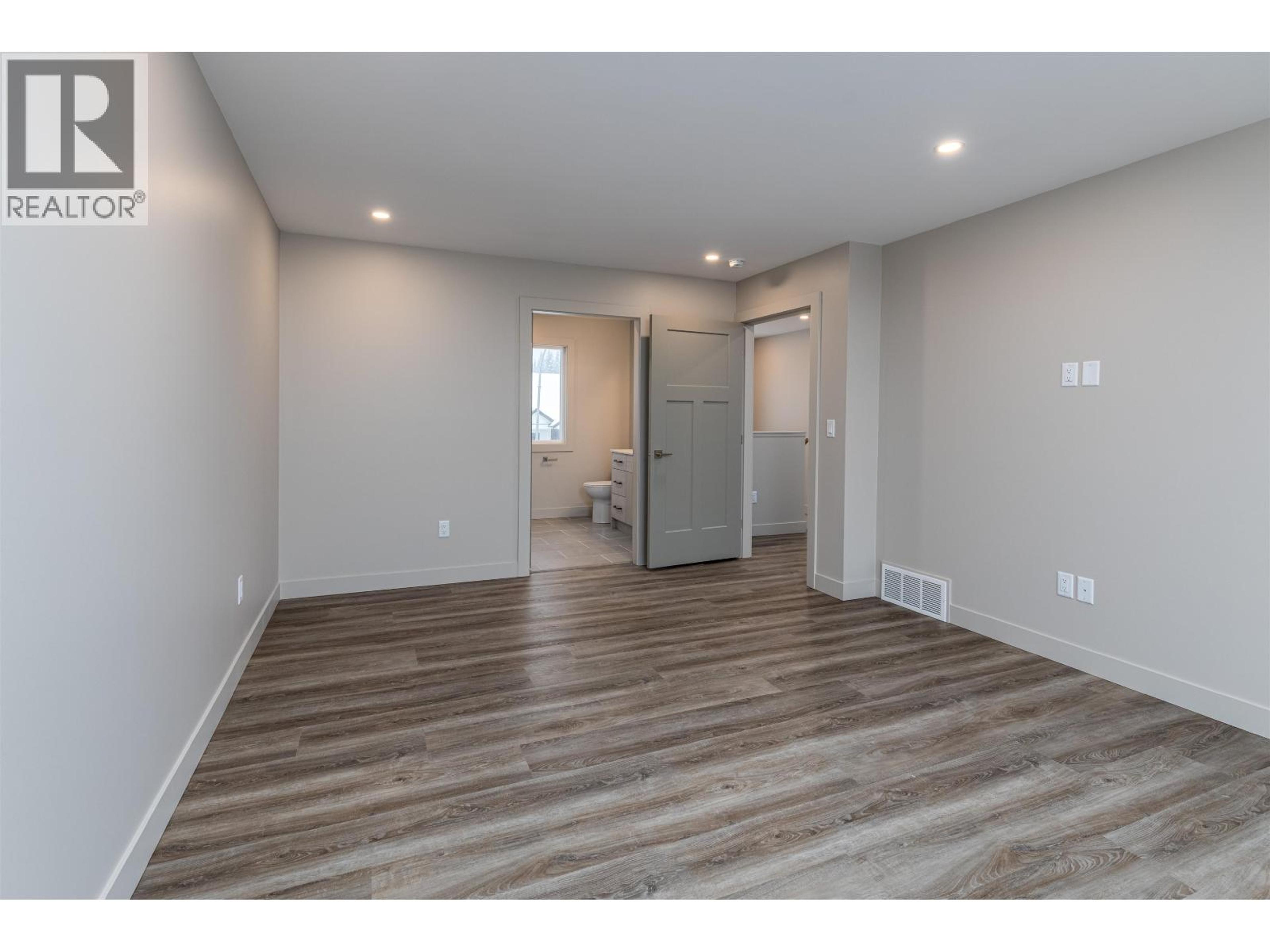 4005 NASH DRIVE - 22